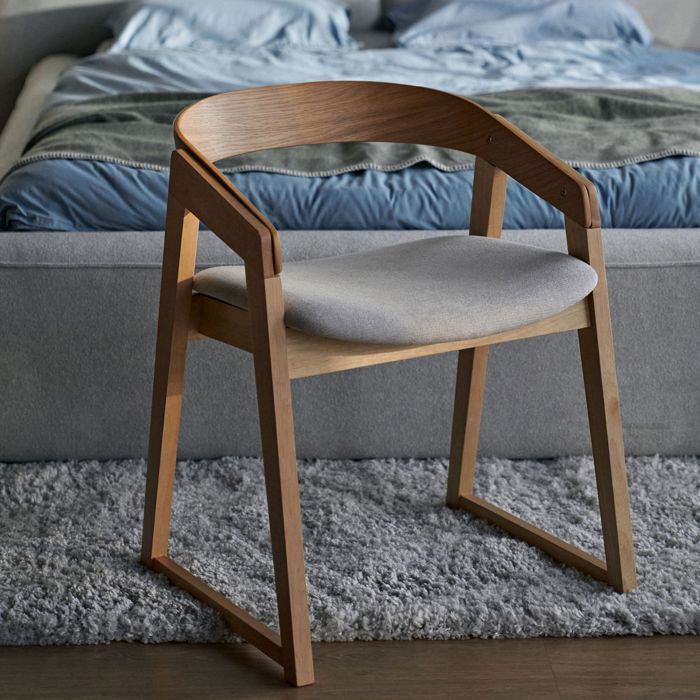 Sedia in legno – SALOSS – legno chiaro/grigio chiaro