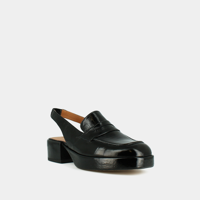 Mocassins à bouts carrés et talons épais  en cuir brillant noir