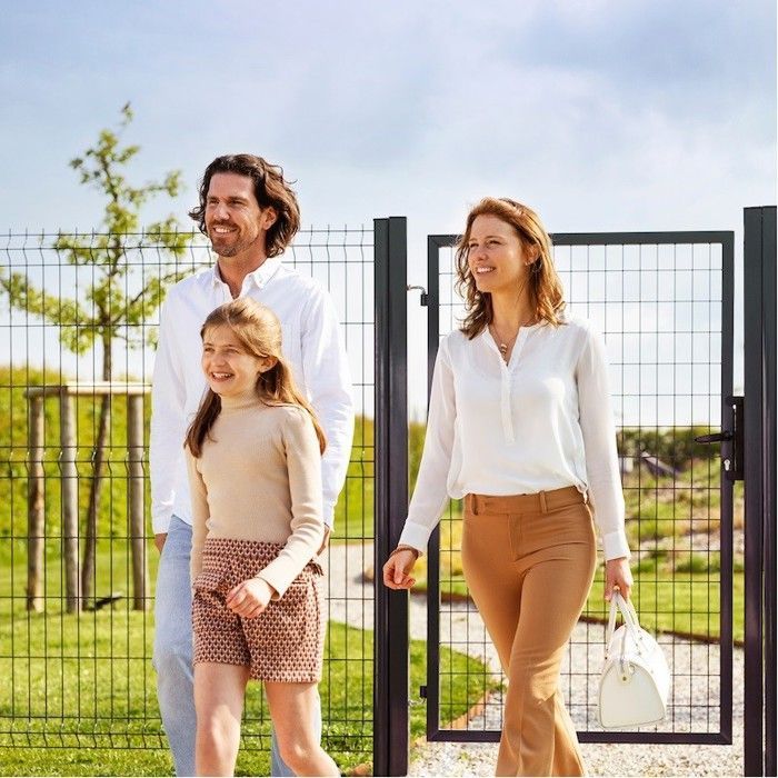 Puerta de malla de acero galvanizado, malla de 100 x 50 mm, 1,20 m x 1,50 m, verde.