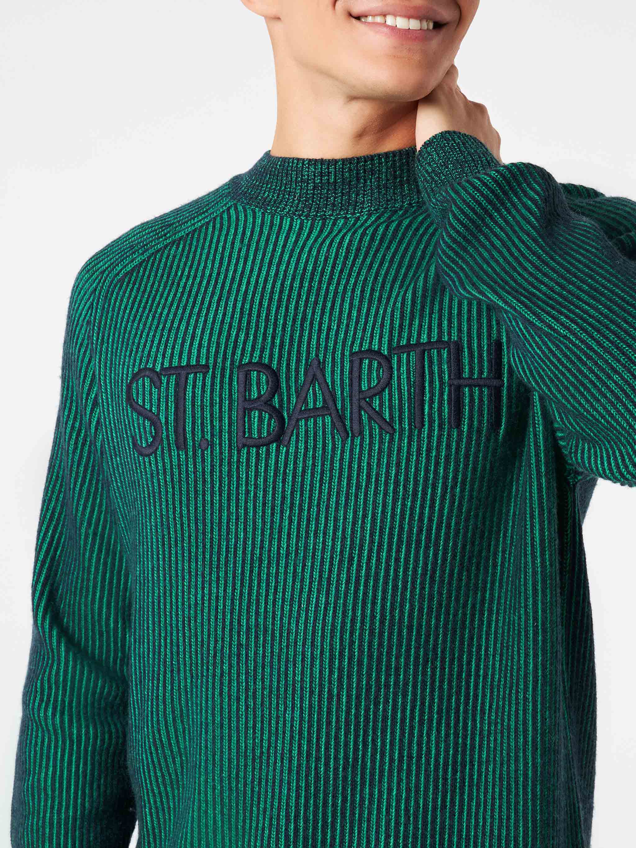 Pull vert côtelé à col mi-long pour homme