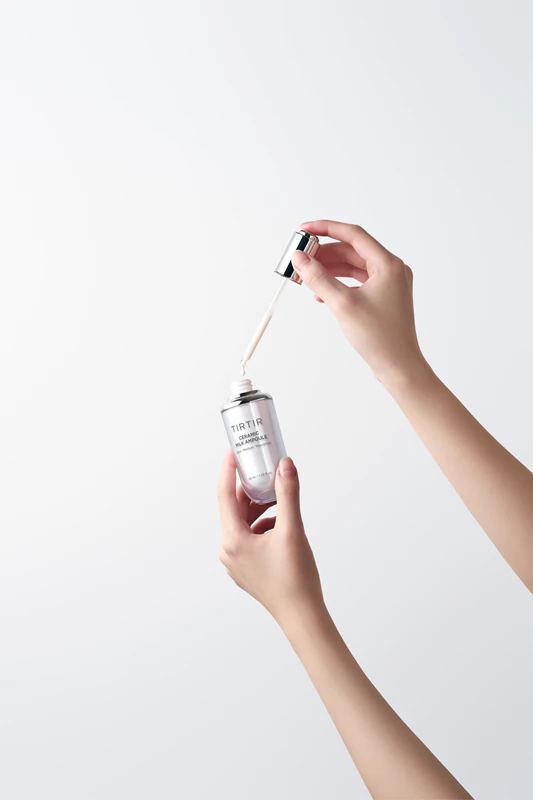 TIRTIR Ampola de Leite Cerâmico, sérum facial hidratante com efeito iluminador.