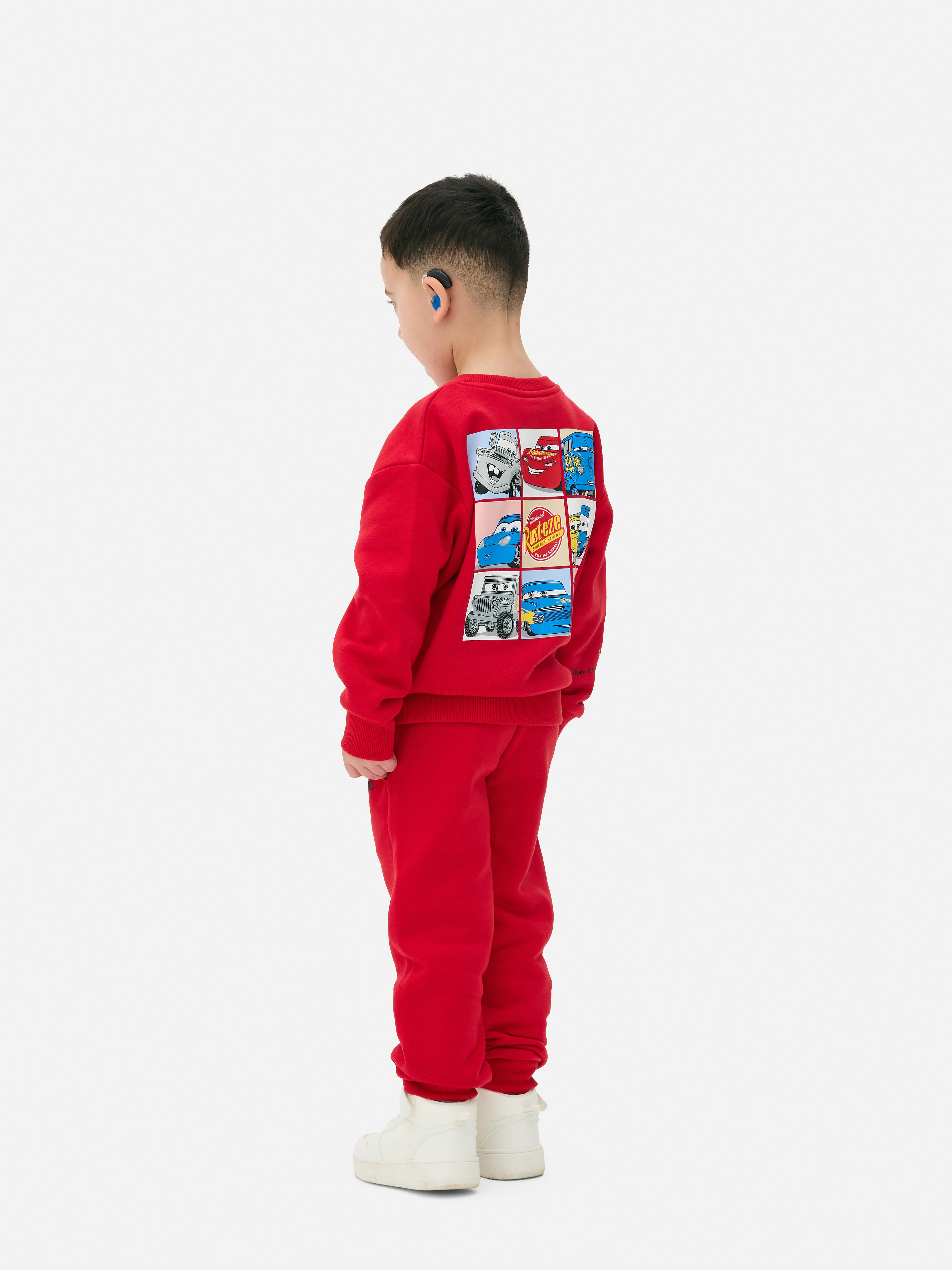 Hanorac asortat cu imprimeu Disney Cars. Un hanorac cu guler rotund, manșete cu nervuri și imprimeuri cu personaje Cars.