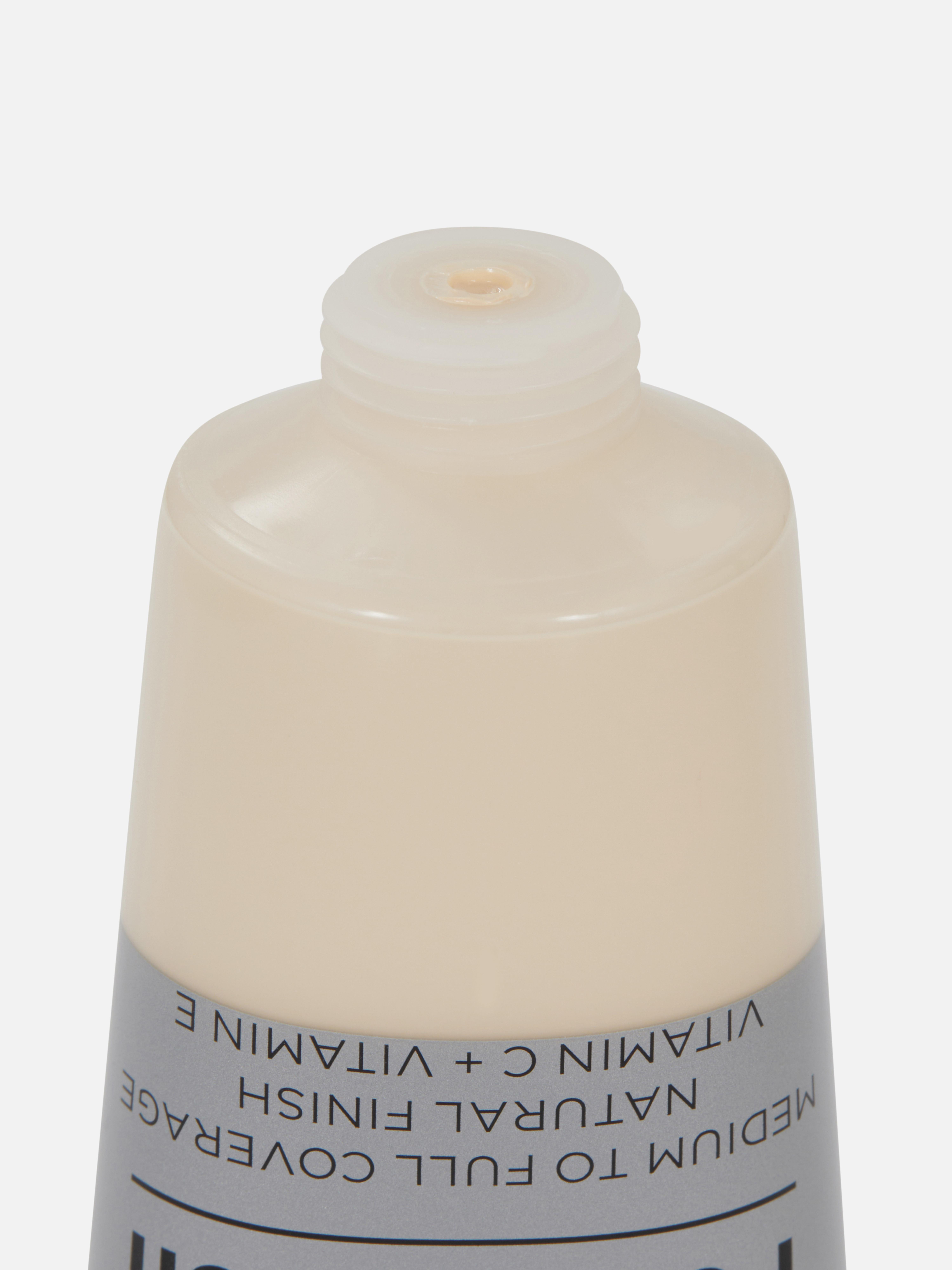 PS... Fond de ten cu finisaj perfect My Perfect Colour Îmbunătățiți-vă rutina de înfrumusețare cu acest fond de ten pentru un finisaj perfect.