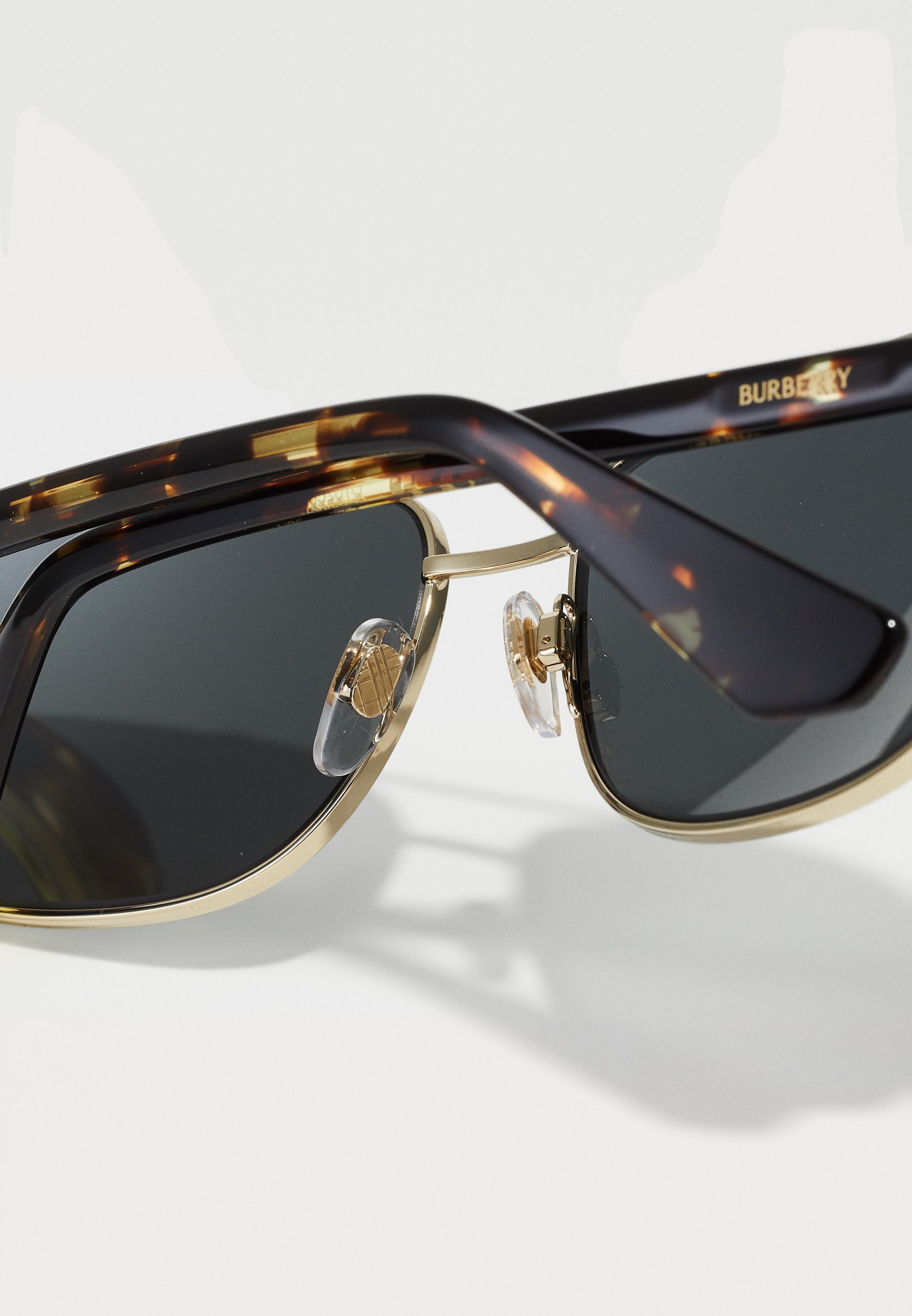 Burberry UNISEX - Zonnebril - lichtgoud