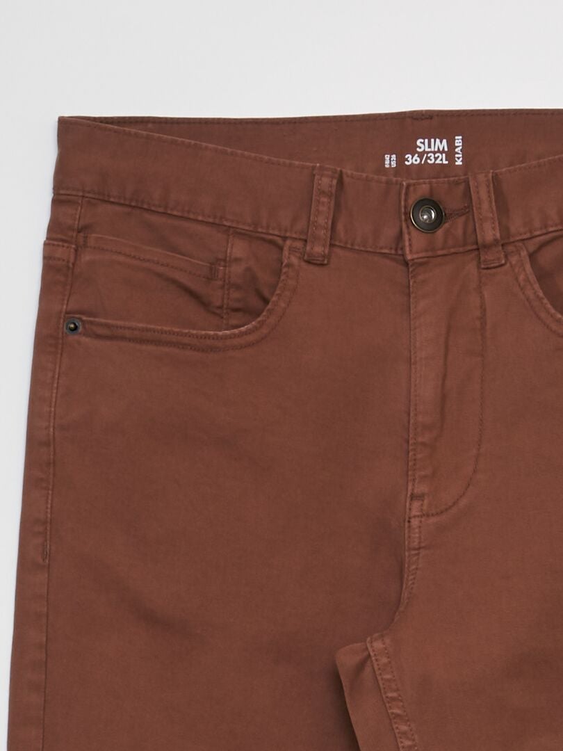 Calça jeans slim de 5 bolsos - tamanho L32 - marrom