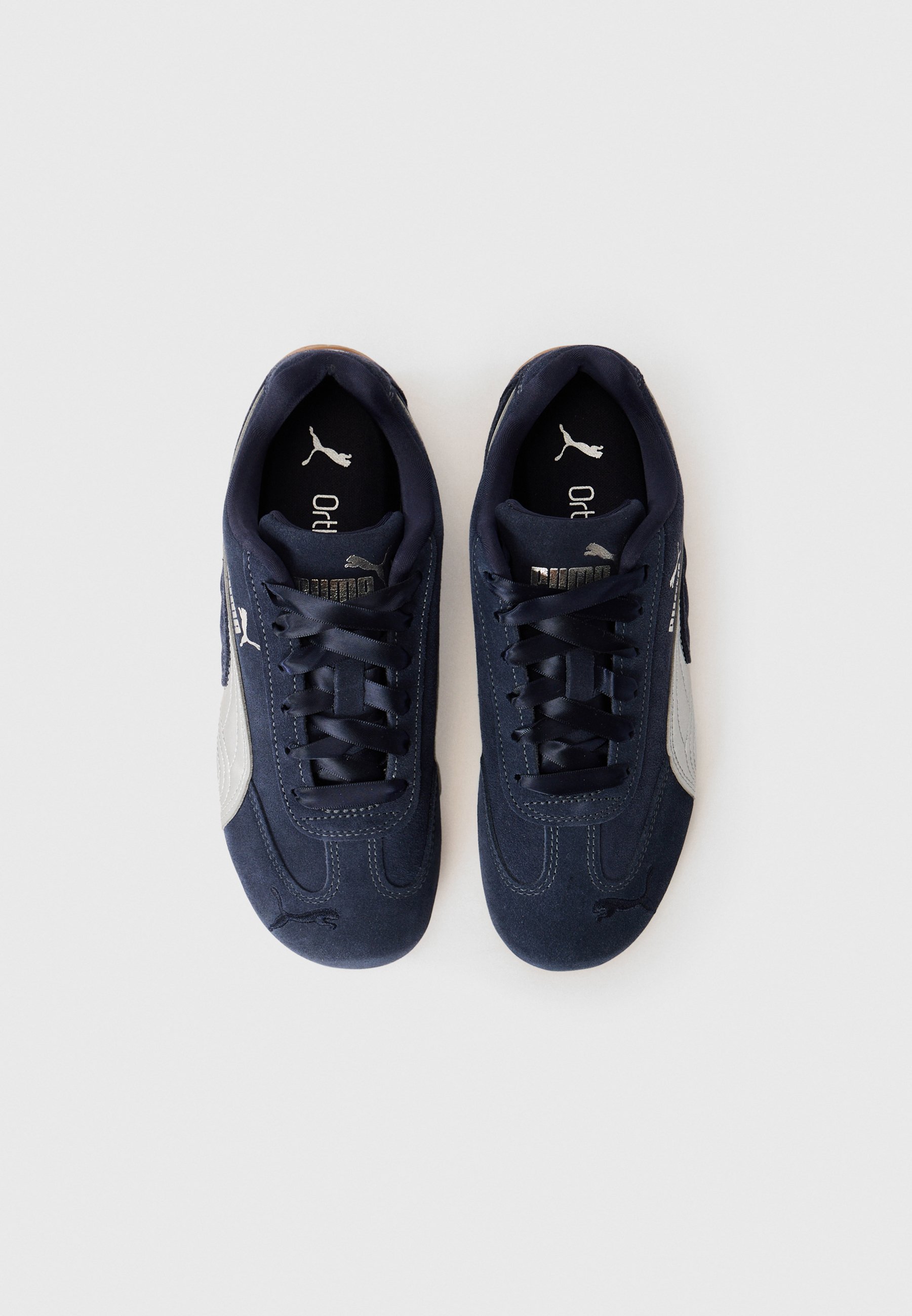 Baskets Puma SPEEDCAT UNISEXES - nouveau coloris marine/argenté