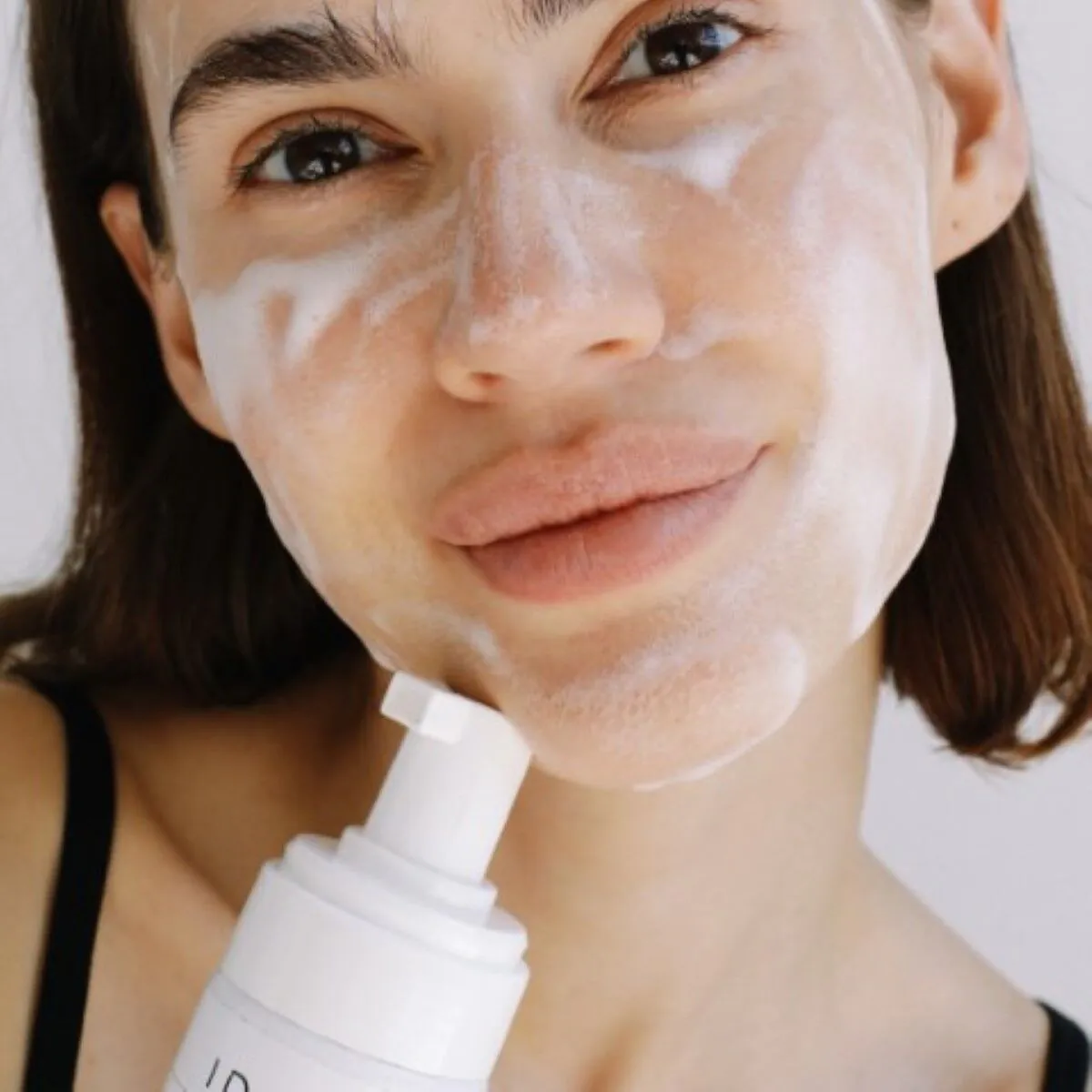 Ido Lab Aloe + Zn Detoksykująca i głęboko oczyszczająca pianka do mycia 150ml