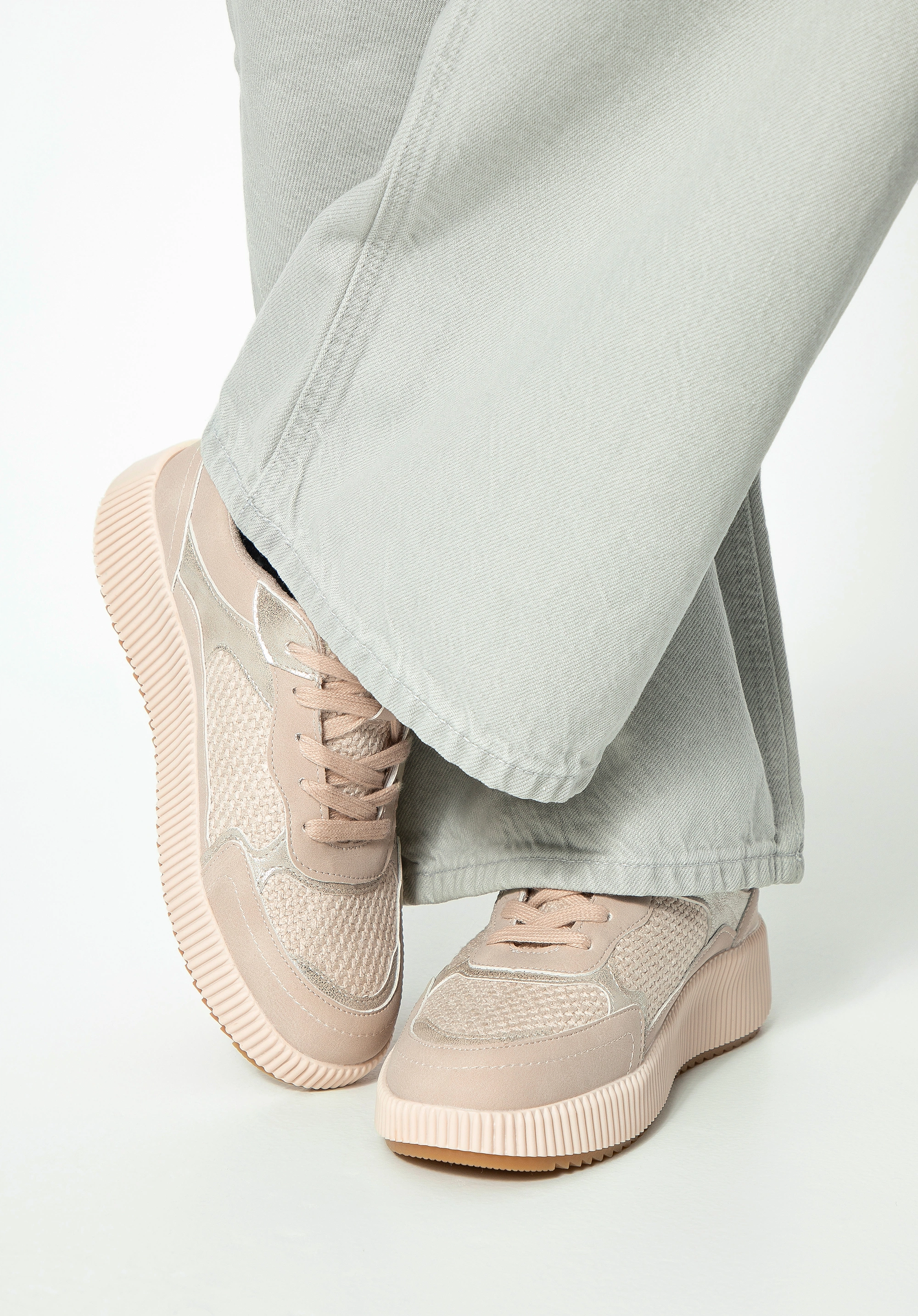 Damskie sneakersy na grubej platformie beżowe