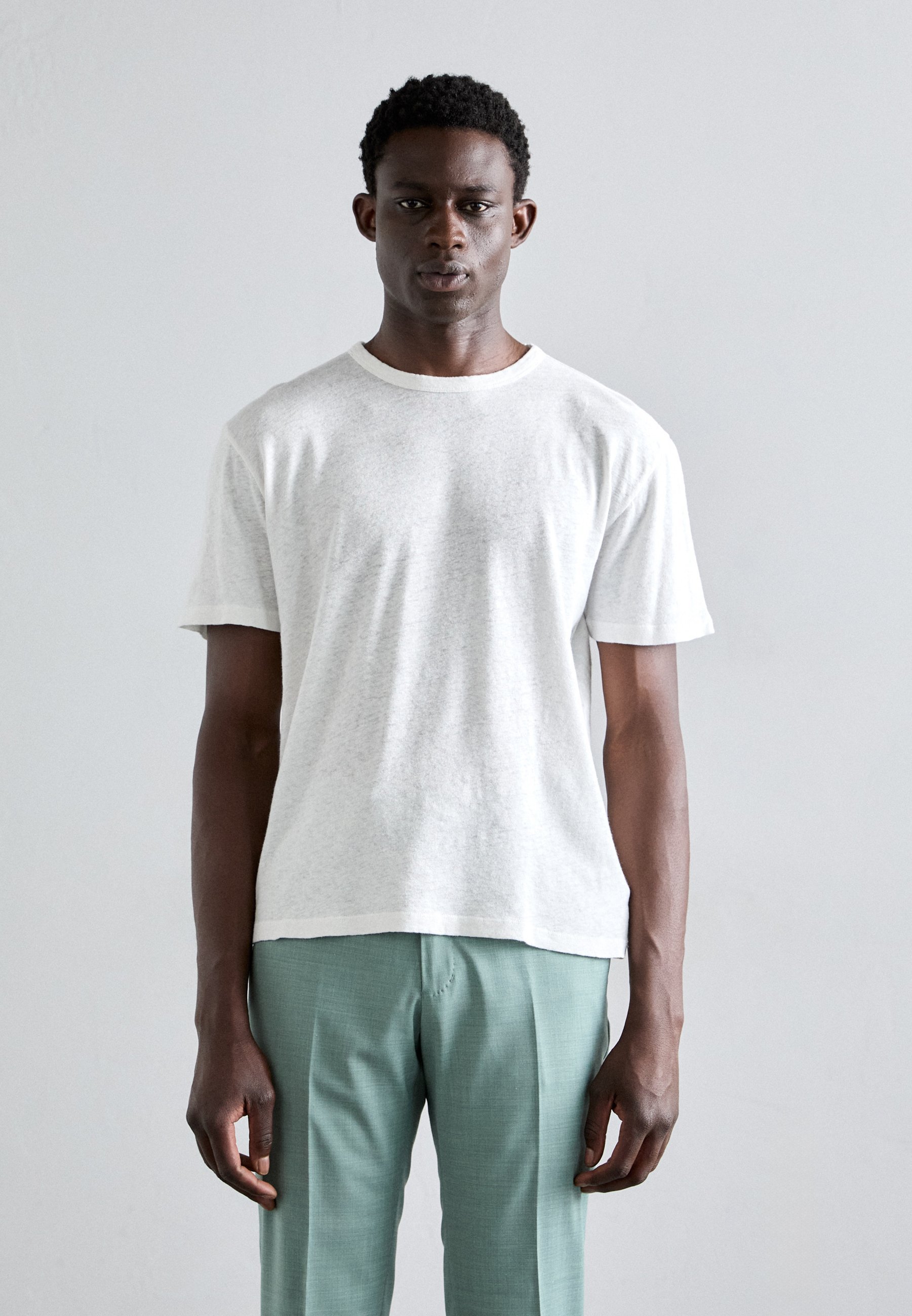 OFFICINE GENERALE T-SHIRT - Basic T-shirt - wit