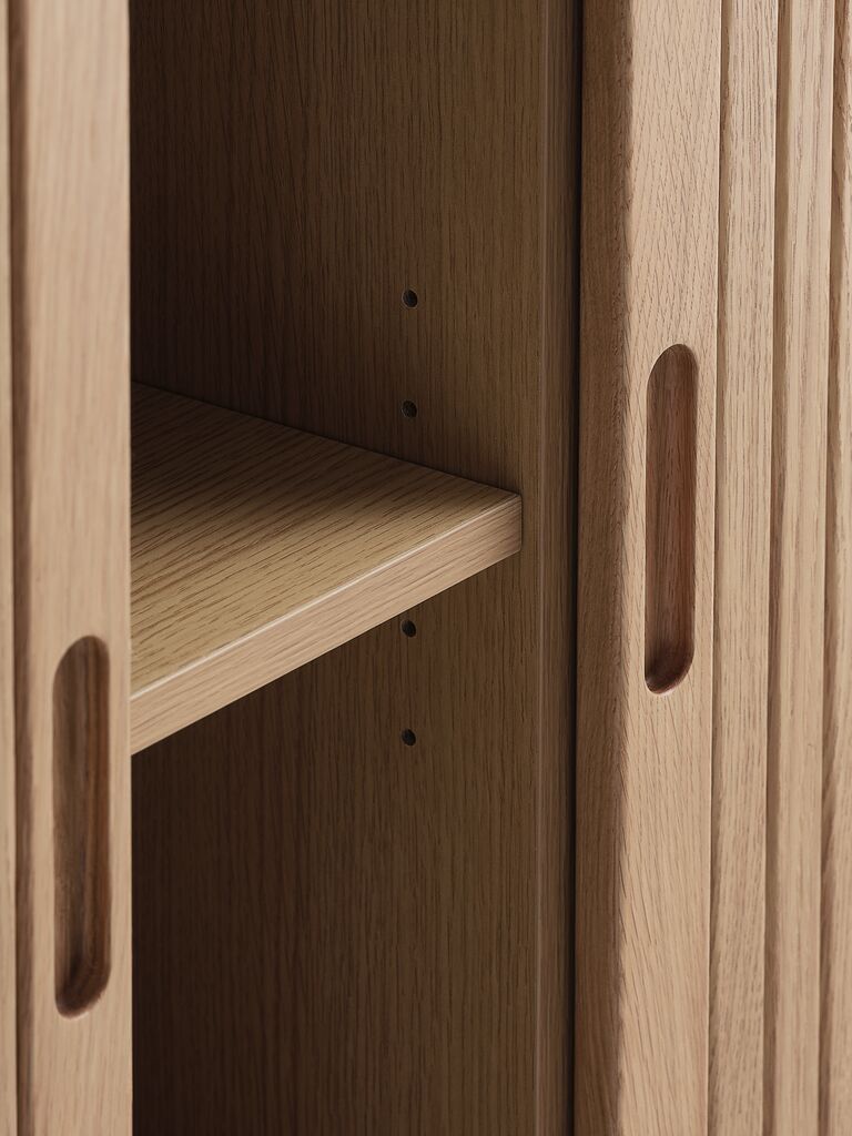 LYNGVIG Komoda LYNGVIG B120 2 vrata s rešetkama prirodni hrast