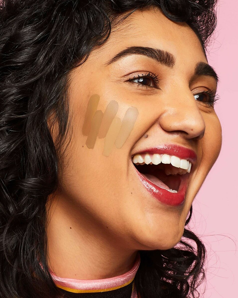 FOND DE TEINT ÉCLAIRCISSANT HELLO HAPPY FLAWLESS DE BENEFIT COSMETICS