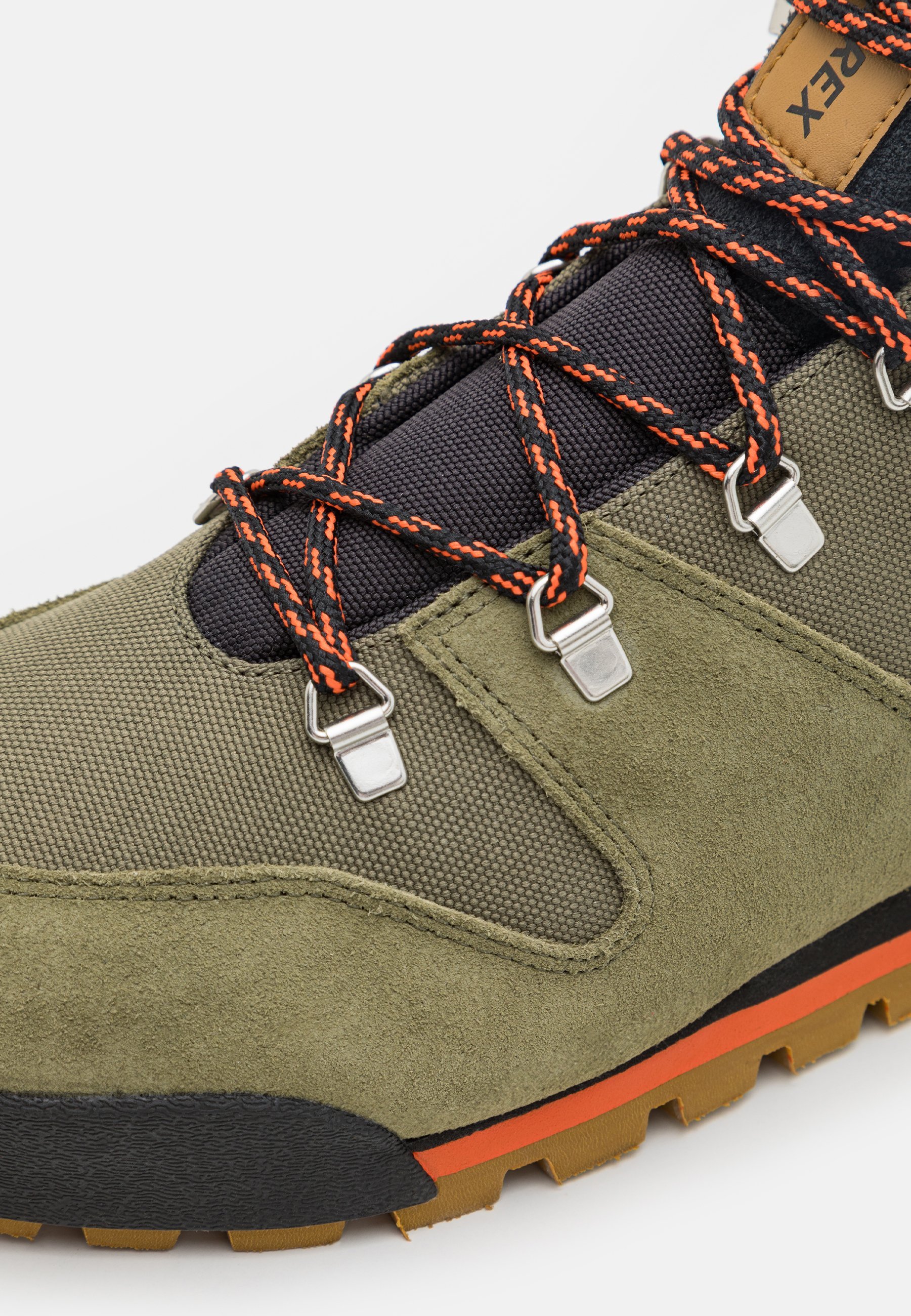 Adidas Terrex SNOWPITCH COLD.RDY HIKING - Wandelschoenen - olijfgroen/bronskleurig/semi-impact oranje