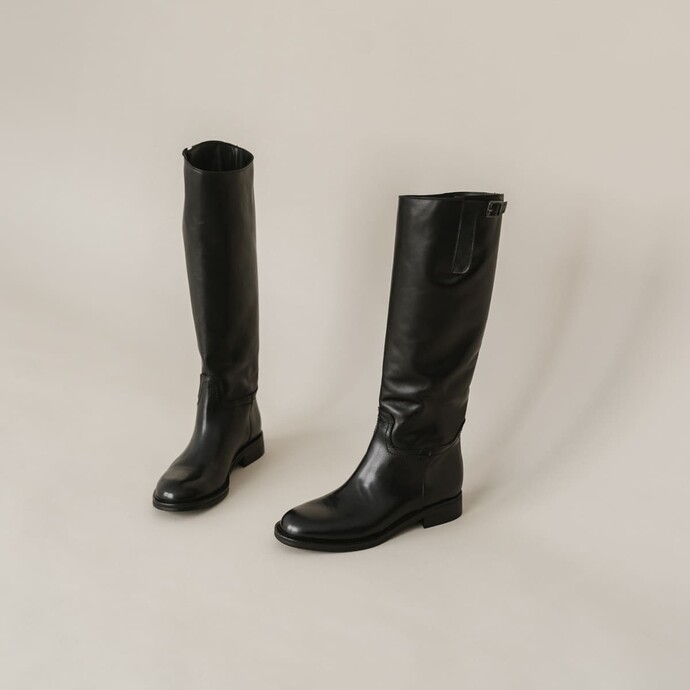 Bottes cavalières  en cuir noir