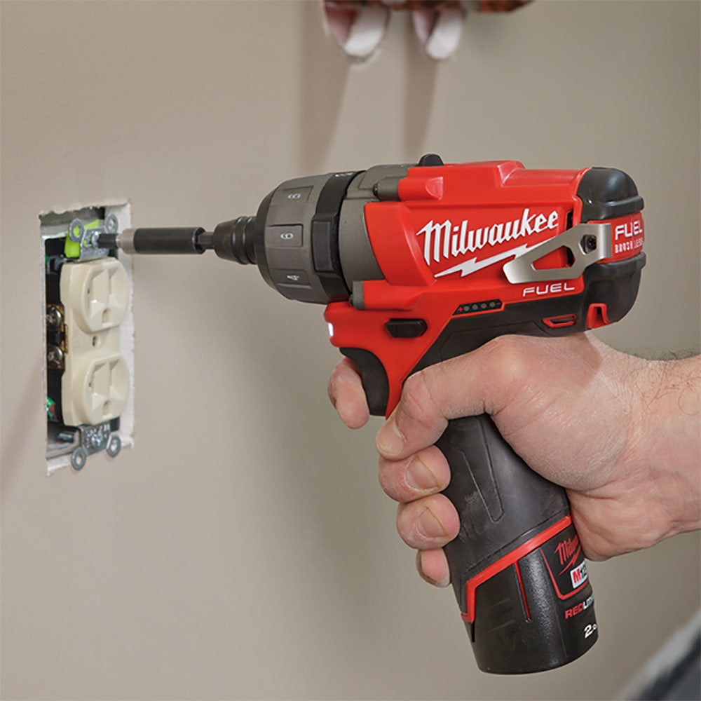 Conjunto de Chaves de Fenda Milwaukee 12V 3.0Ah 1/4