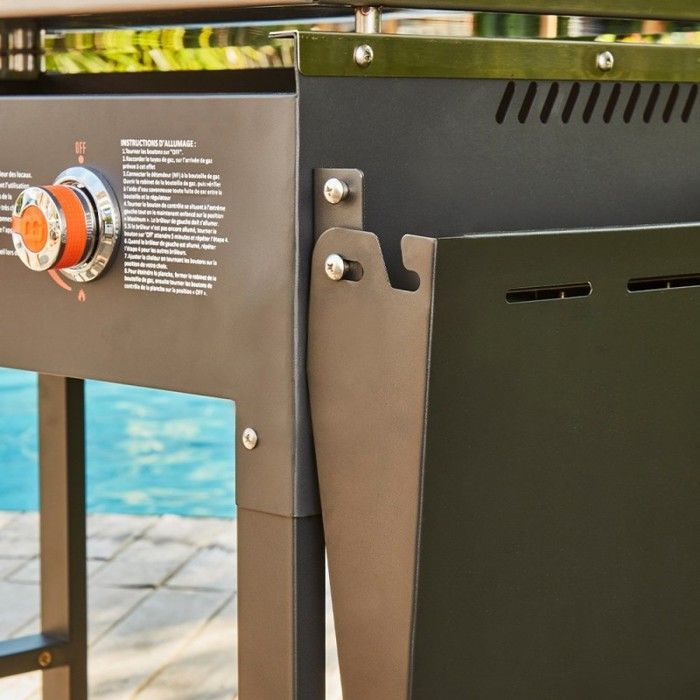 Plancha au gaz BRASERO Carmen sur chariot - 4 brûleurs - Plaque inox - 90 x 45,5 cm - chariot pliable tablettes rabattables, Noir