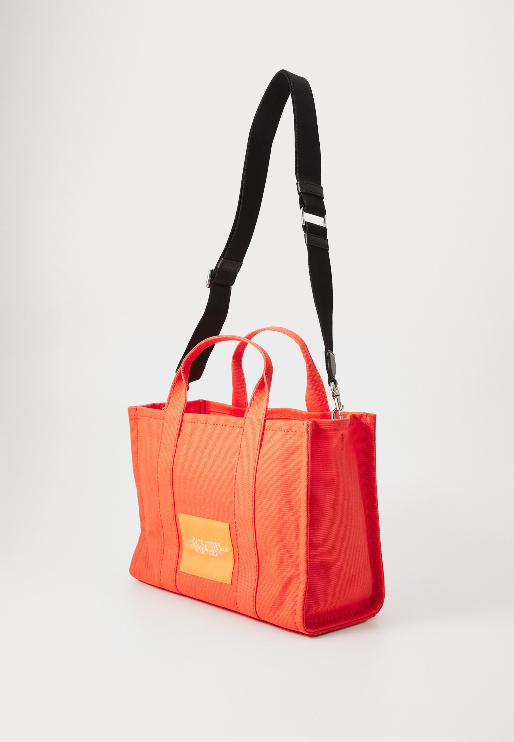 MARC JACOBS THE MEDIUM TOTE - Handtas - elektrisch oranje