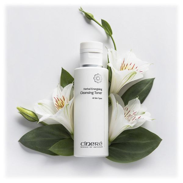 CINERE Herbal Energising Cleansing Toner (Alle Hauttypen)