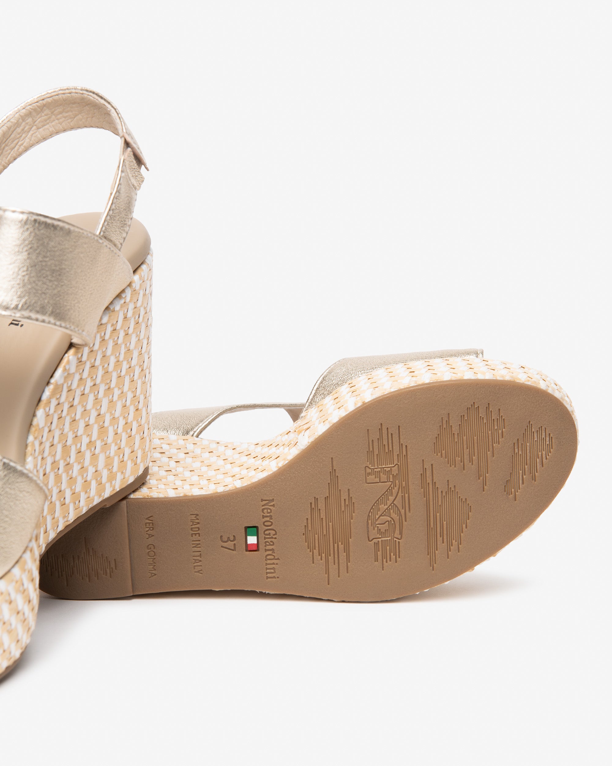  Damen-Ledersandalen