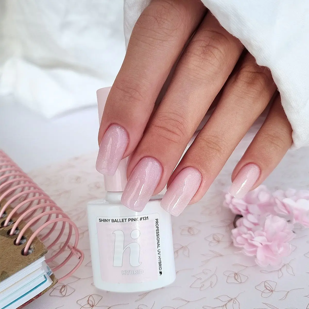 Hi Hybrid Lakier hybrydowy 131 Shiny Ballet Pink