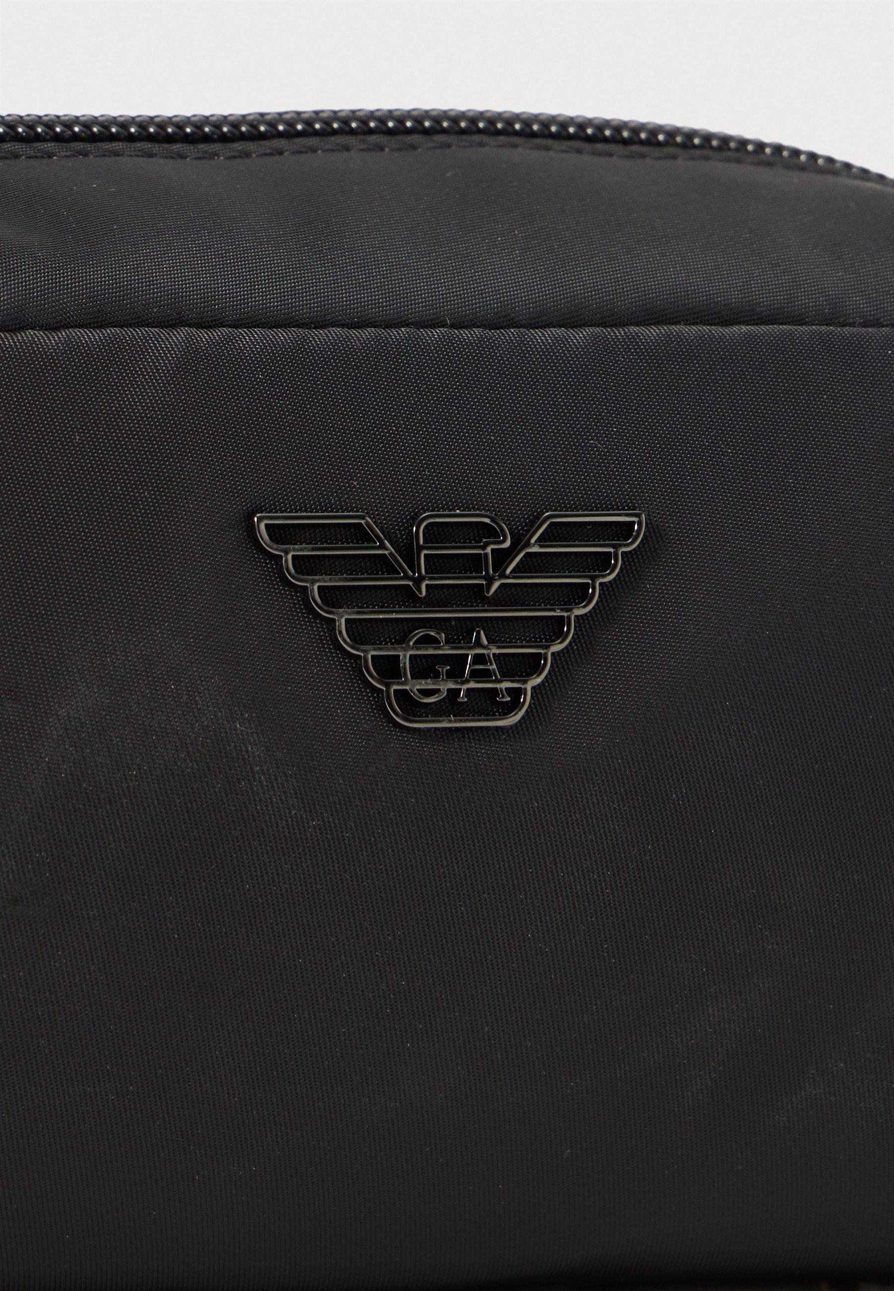 Voyages Emporio Armani