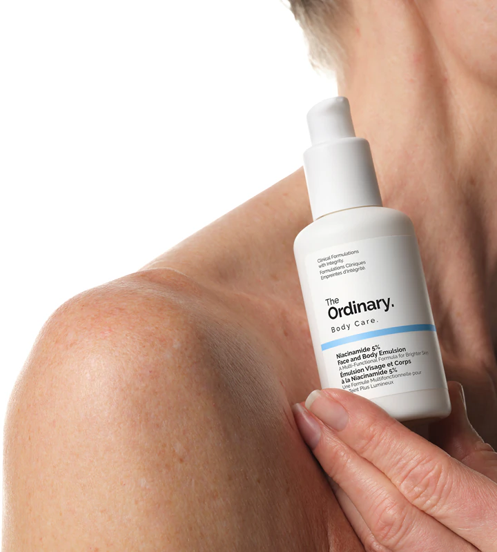 emulsão facial e corporal The Ordinary Niacinamide 5% é uma emulsão hidratante leve e antiacne.