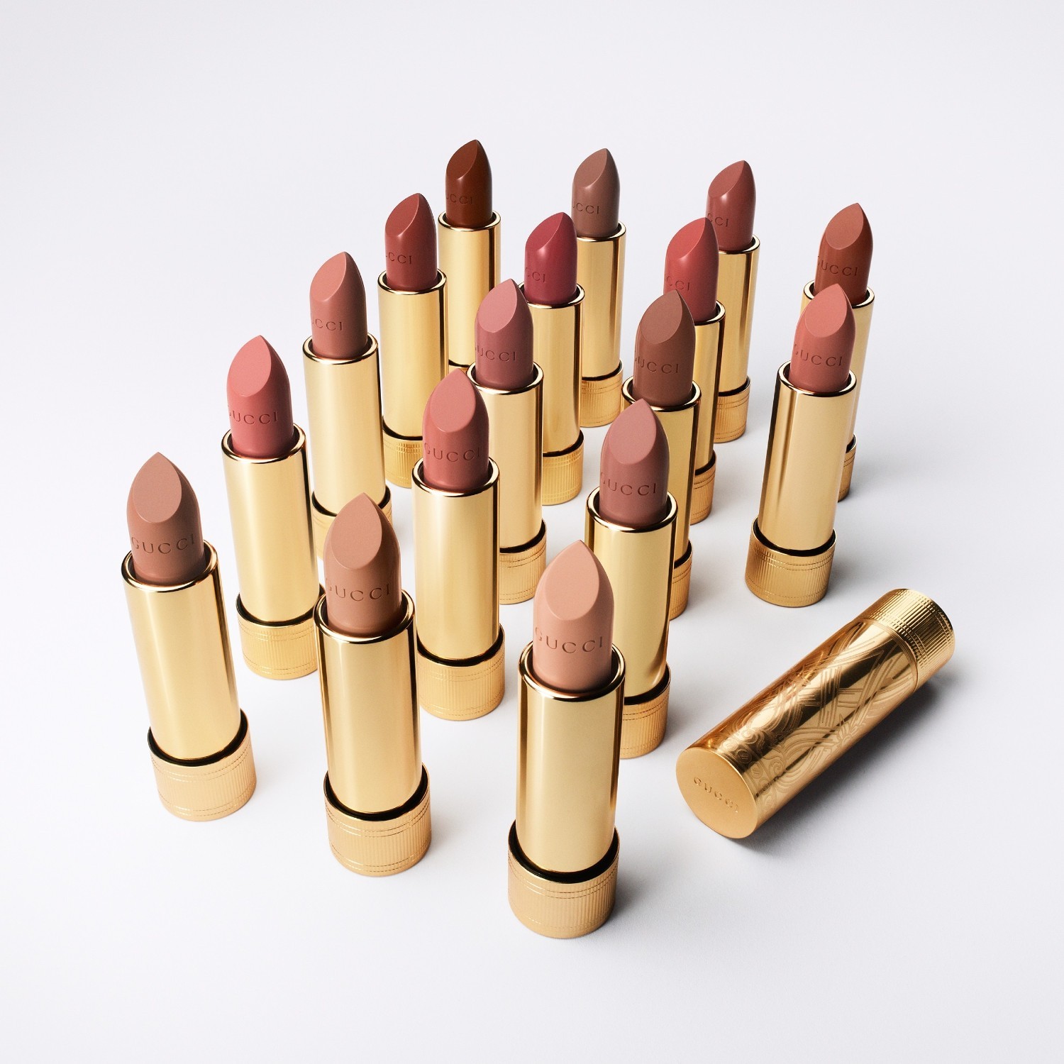 „Gucci“ lūpų dažai „Gucci Beauty Gucci Satin“ lūpų dažai – 122 – Eliza Ginger, 3,5 g – 3,5 g