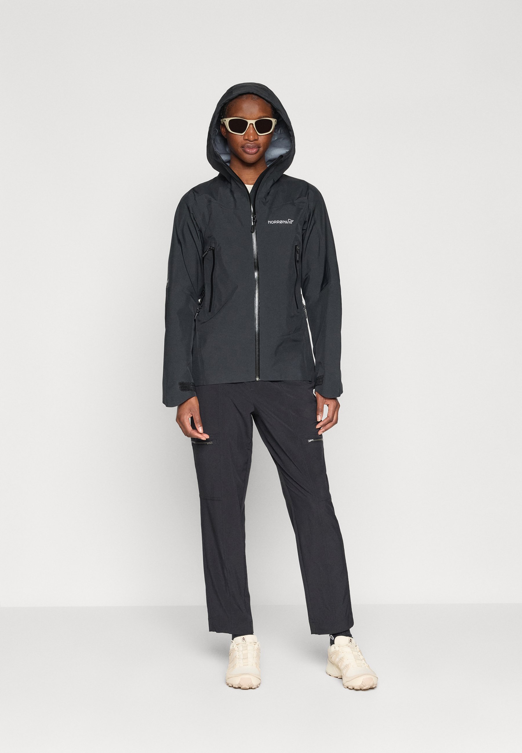 Norrøna FALKETIND GORE-TEX JACKET - Kurtka hardshell - caviar black