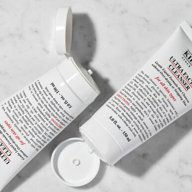 Limpiador facial espumoso suave en gel de Kiehl's Ultra Facial Cleanser para todo tipo de piel, 75 ml.