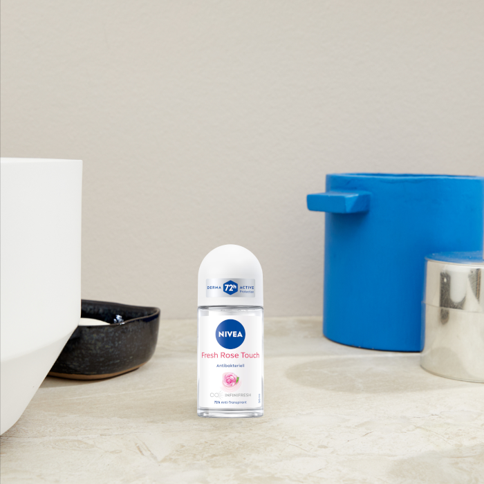 Nivea Rose Touch