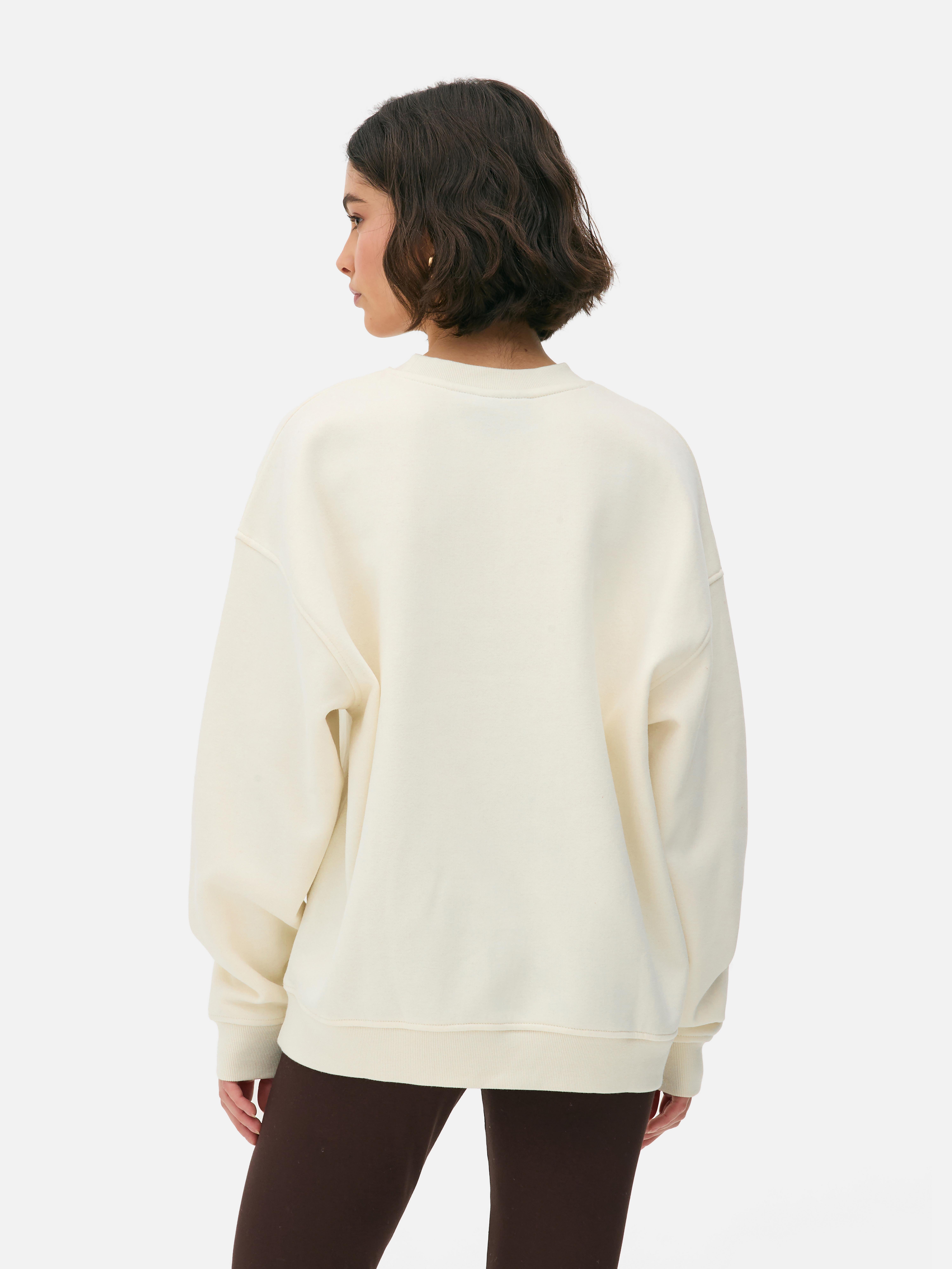 Oversized-Sweatshirt der NBA New York Knicks: Trage dieses New York Knicks-Sweatshirt auch dann, wenn sie gerade kein Spiel haben.