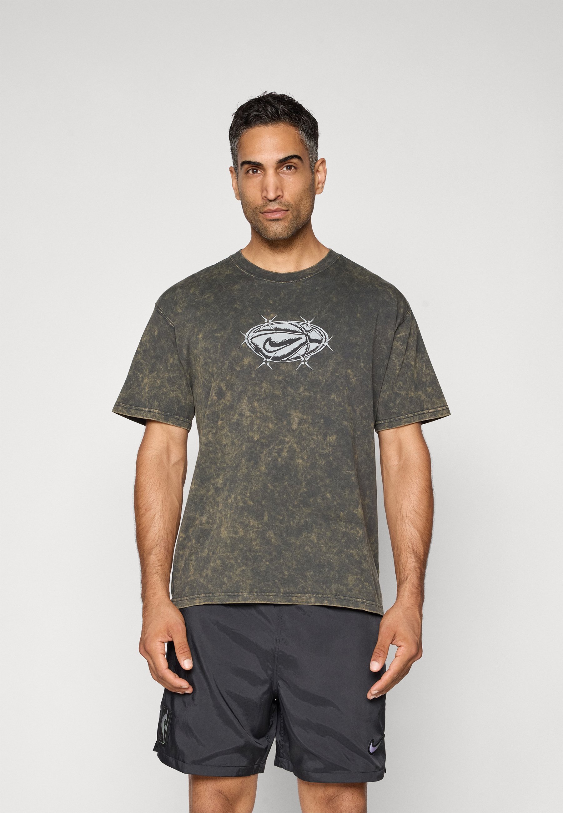 T-shirt imprimé Nike Performance M90 STREET - anthracite