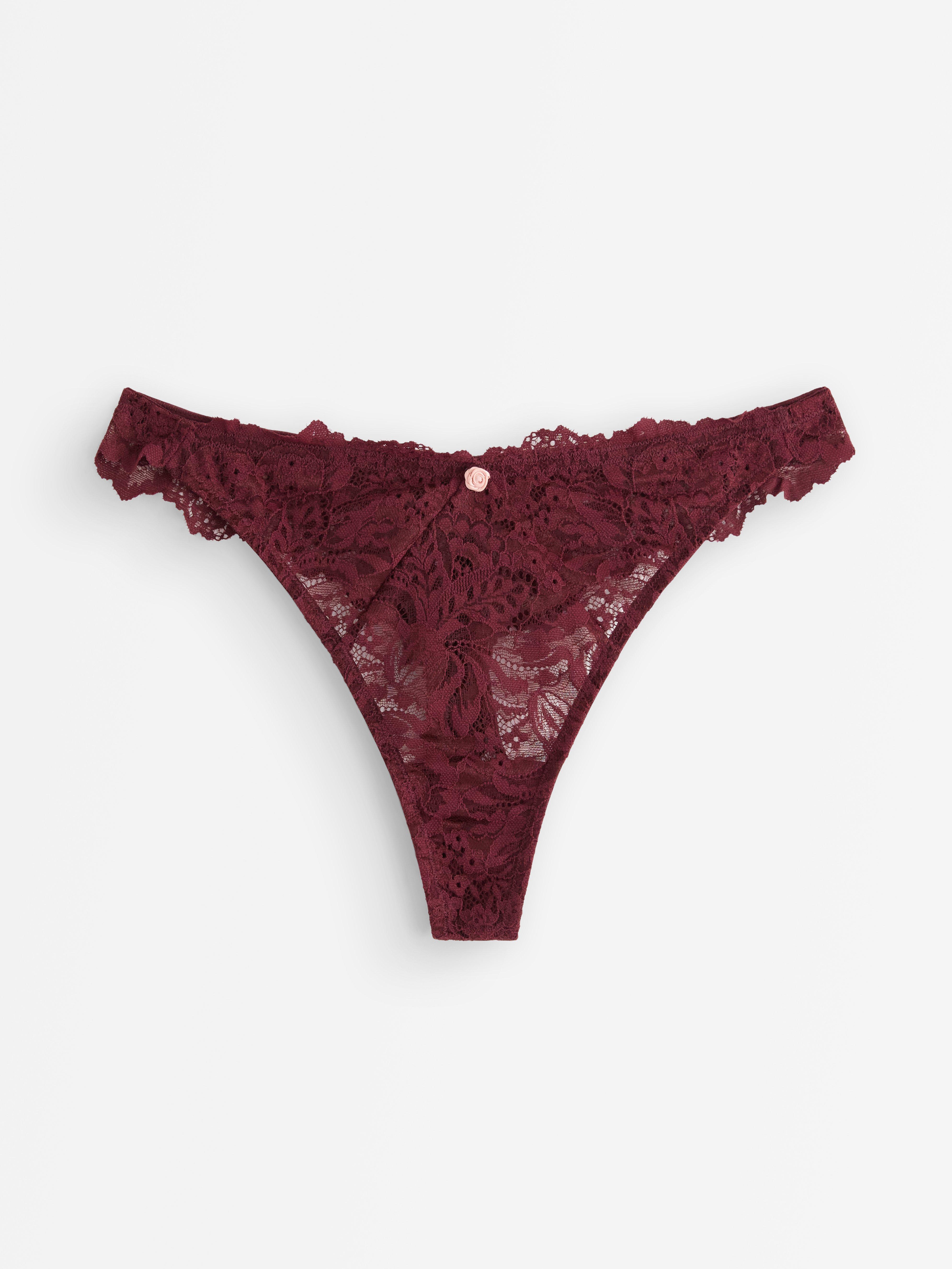 String en dentelle taille normale Rouge foncé