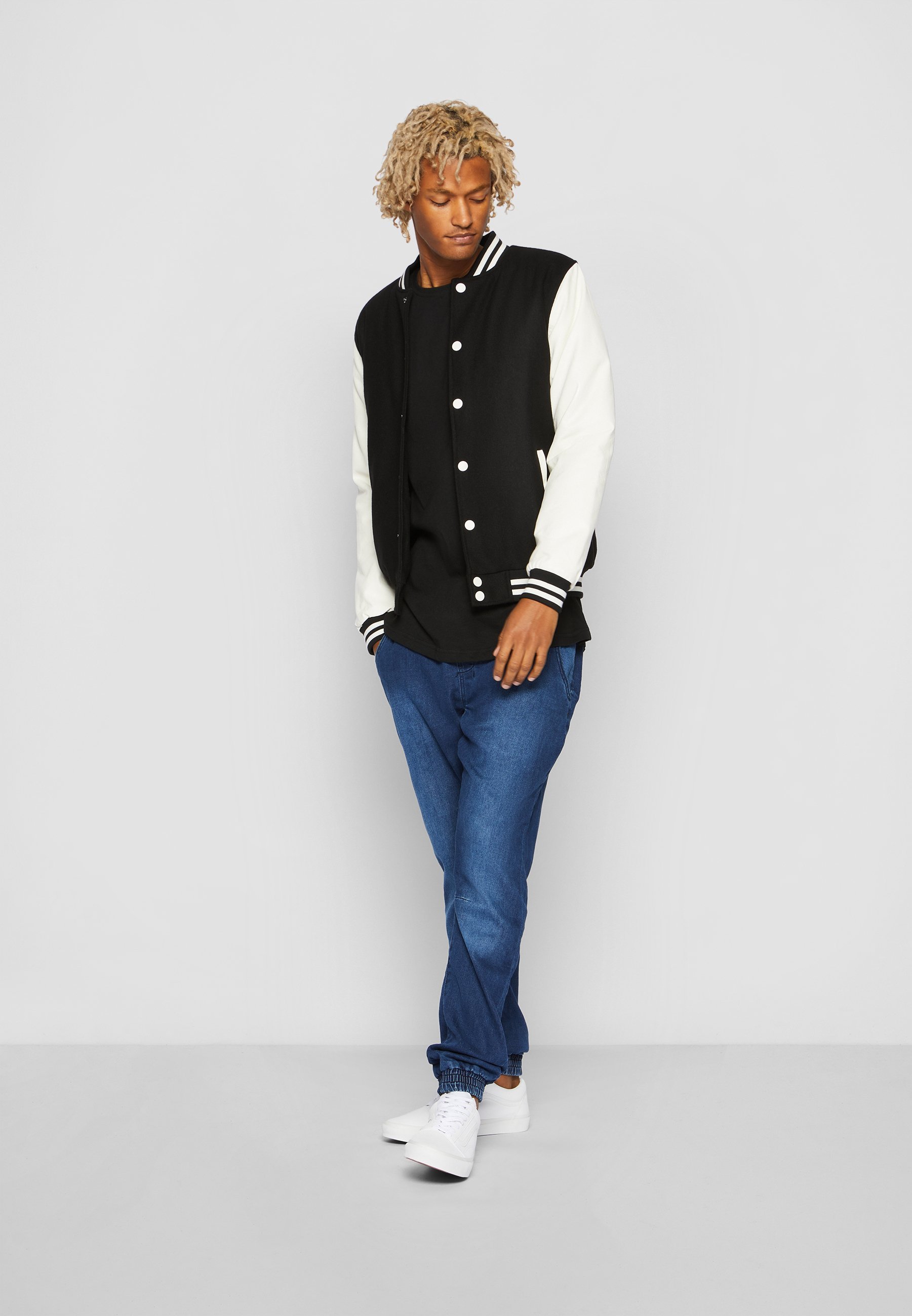 Jaqueta Bomber Urban Classics OLDSCHOOL COLLEGE - preta/branca
