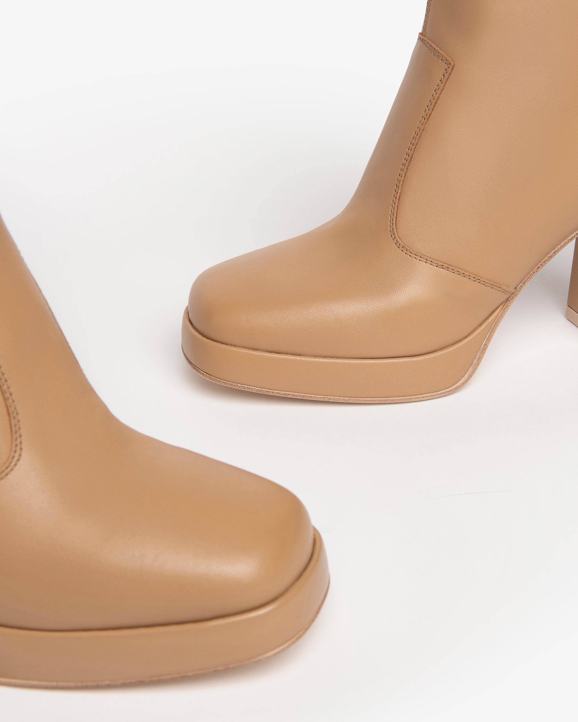 Damen-Ankle-Boots aus Leder