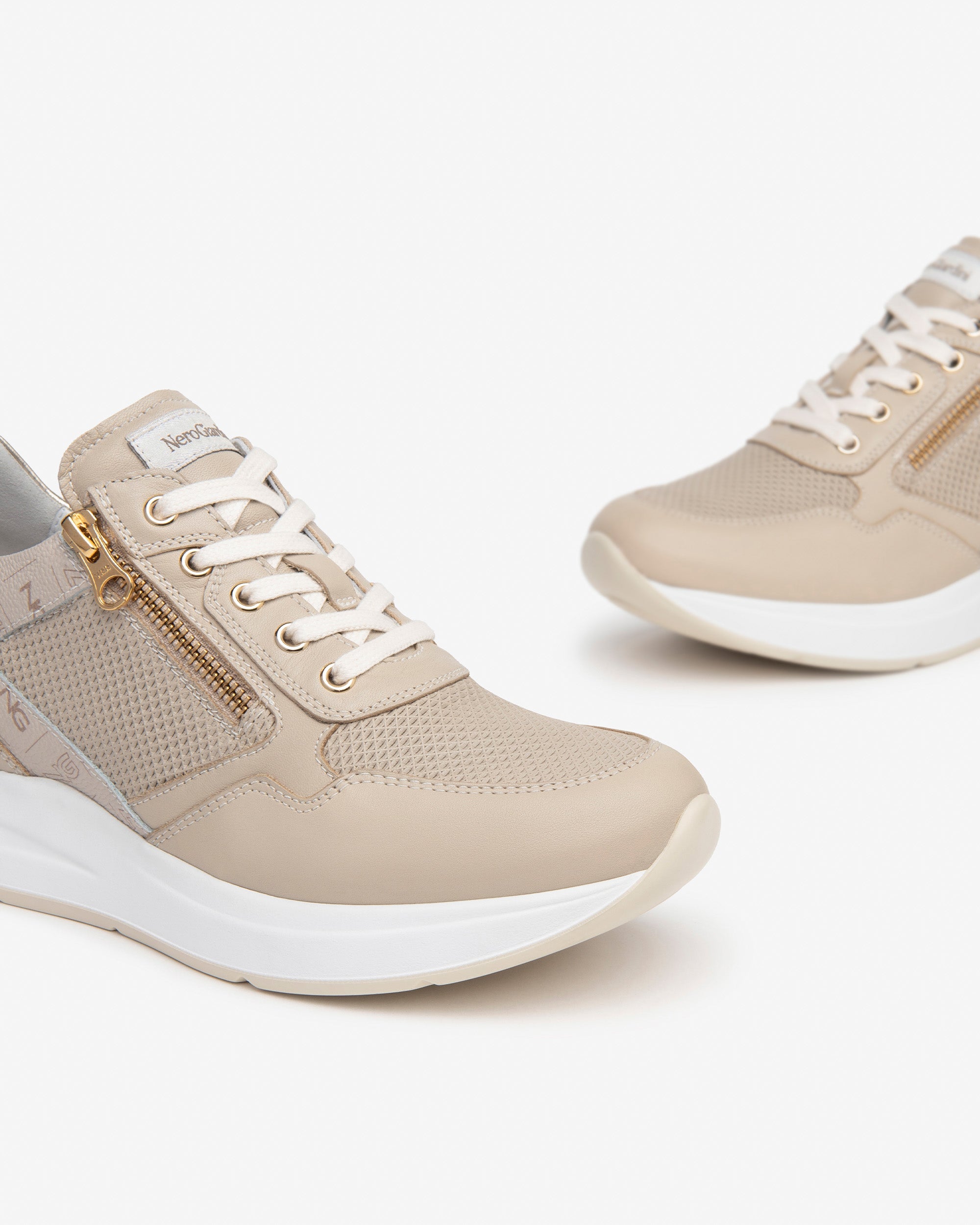  Baskets pour femmes en cuir et matériaux techniques