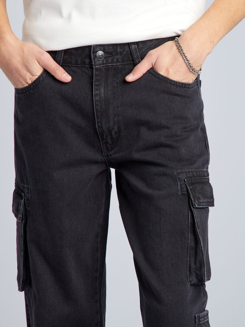 Calça jeans de perna larga com bolsos - CINZA