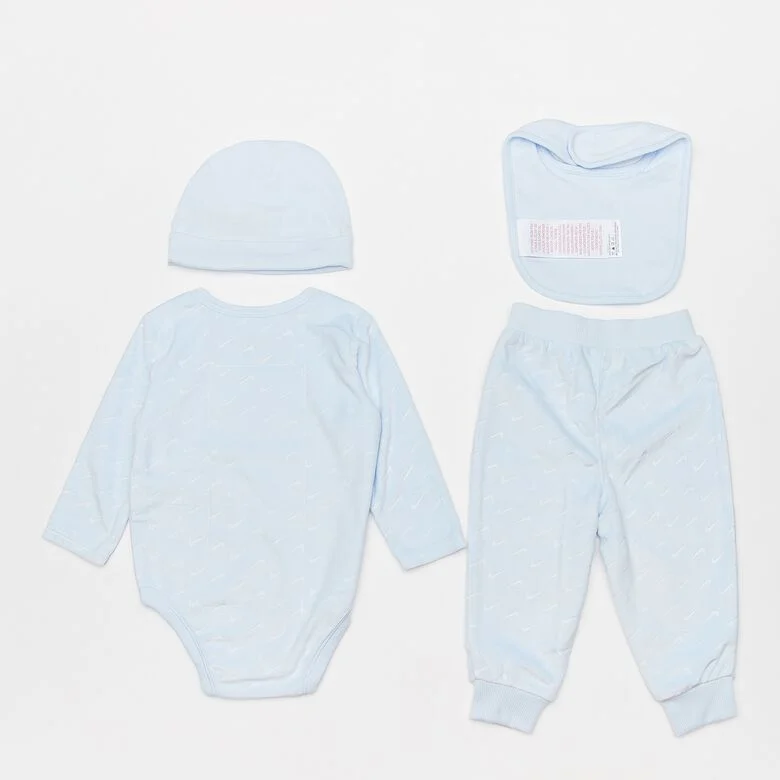 Conjunto Junior de Terciopelo con Logotipo Swoosh en Relieve (4 piezas)