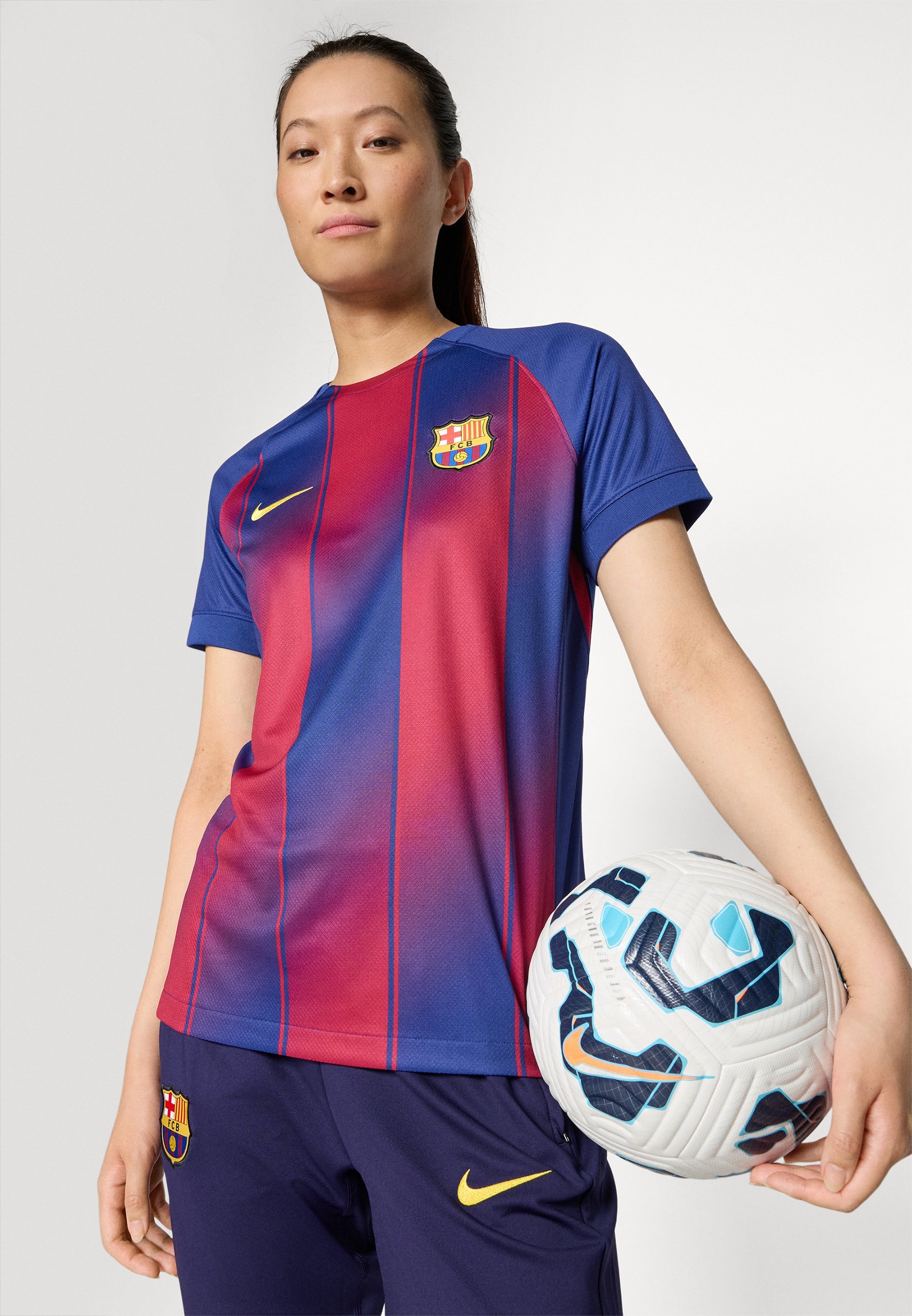 Maillot de football Nike Performance FCB HM - bleu roi profond/rouge noble/or du Midwest