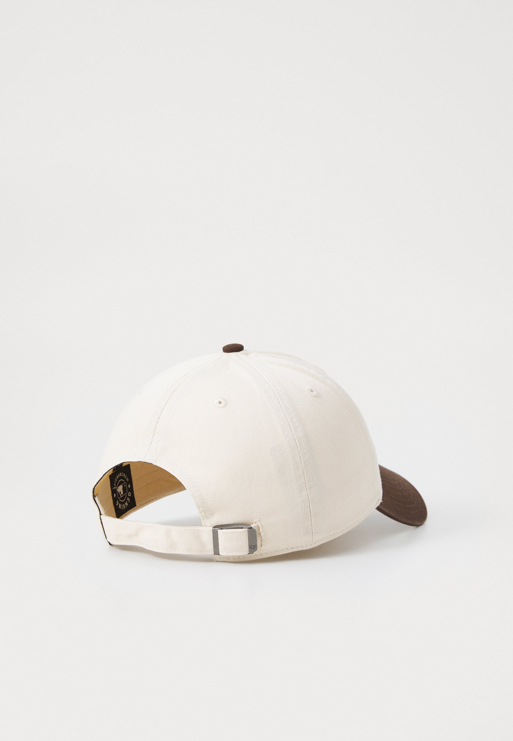'47 Caps