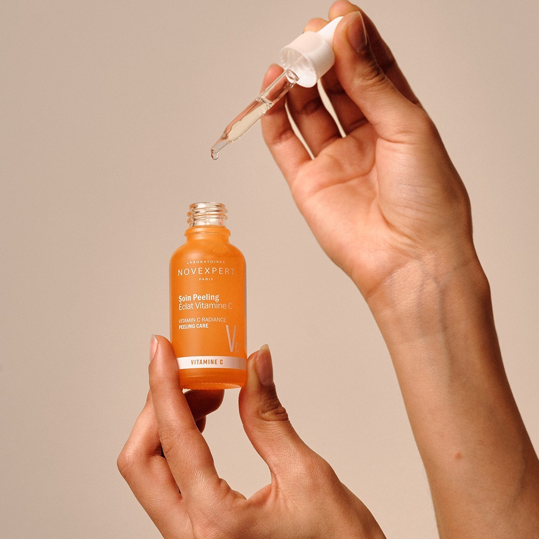 LABORATOIRES NOVEXPERT Soin peeling éclat Vitamine C