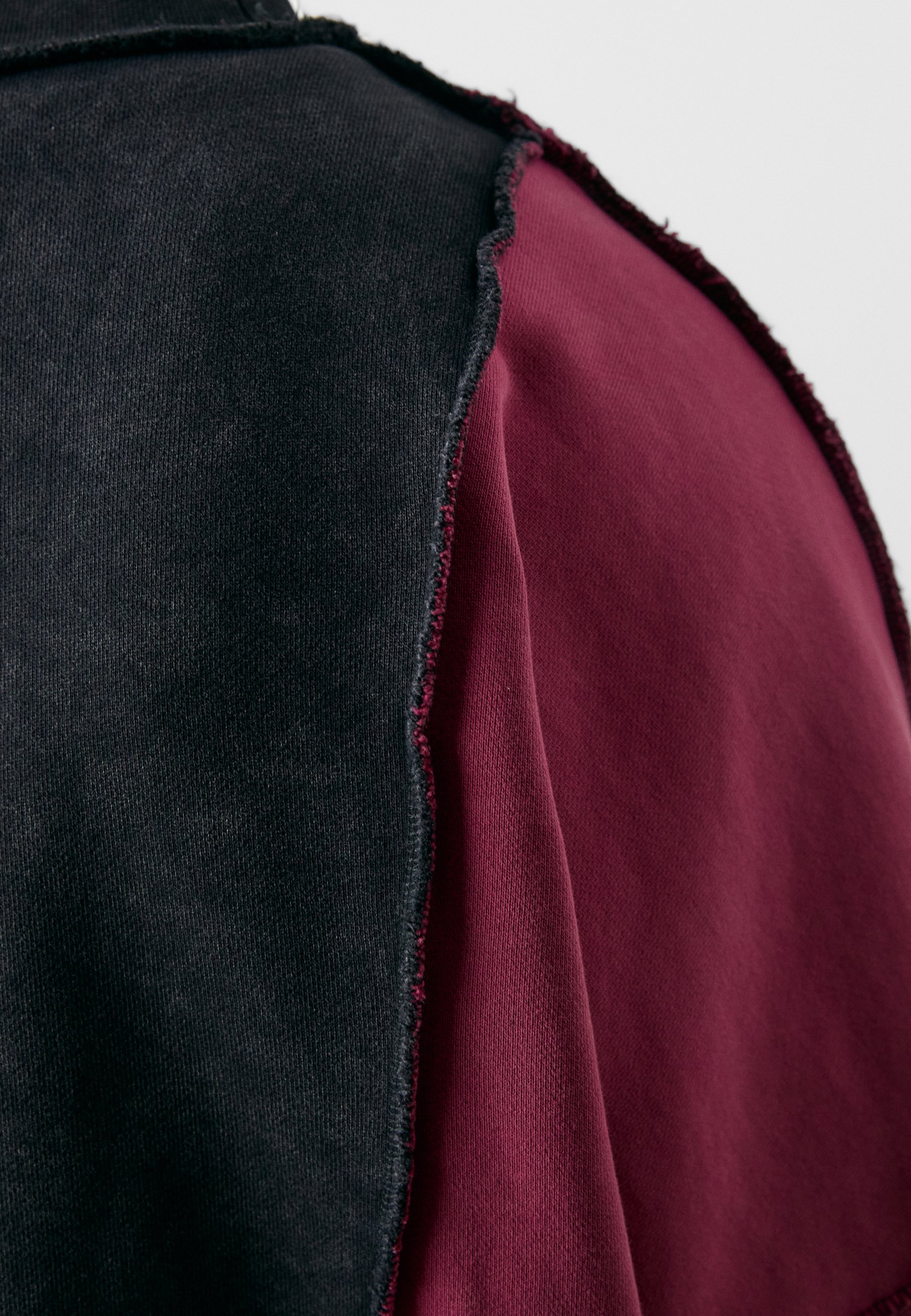 Workshop di abbigliamento con felpe