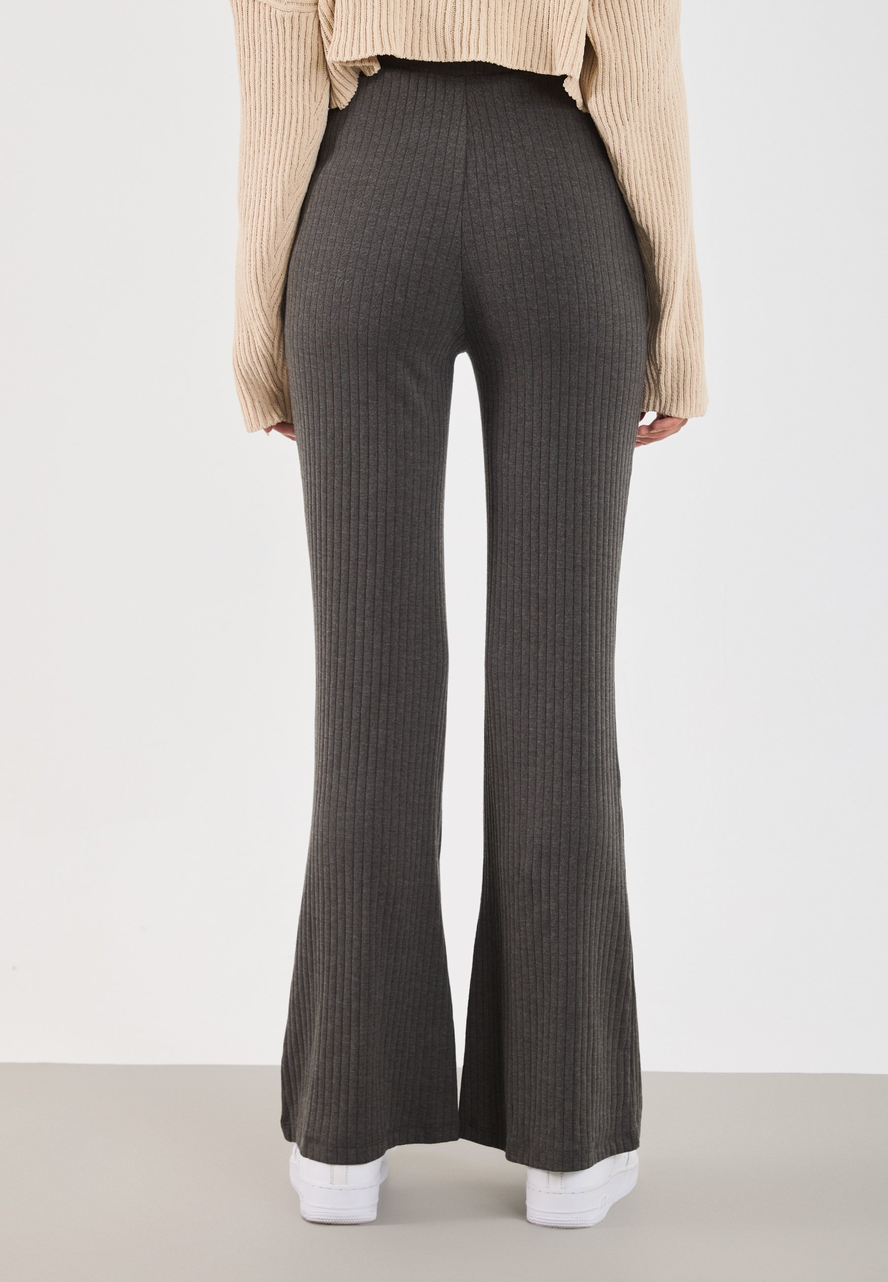 Even&Odd Maternity CUT & SEW RIB MATERNITY FLARE LEGGING - Leggings - donkergrijs gemêleerd