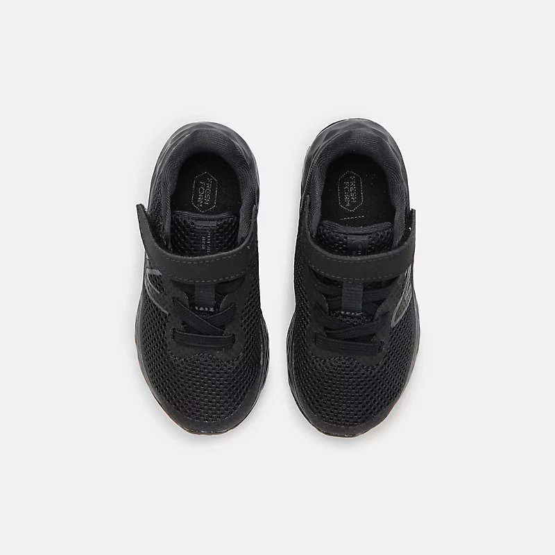 Enfant Fresh Foam Arishi v4 Bungee Lace felső pánttal - fekete