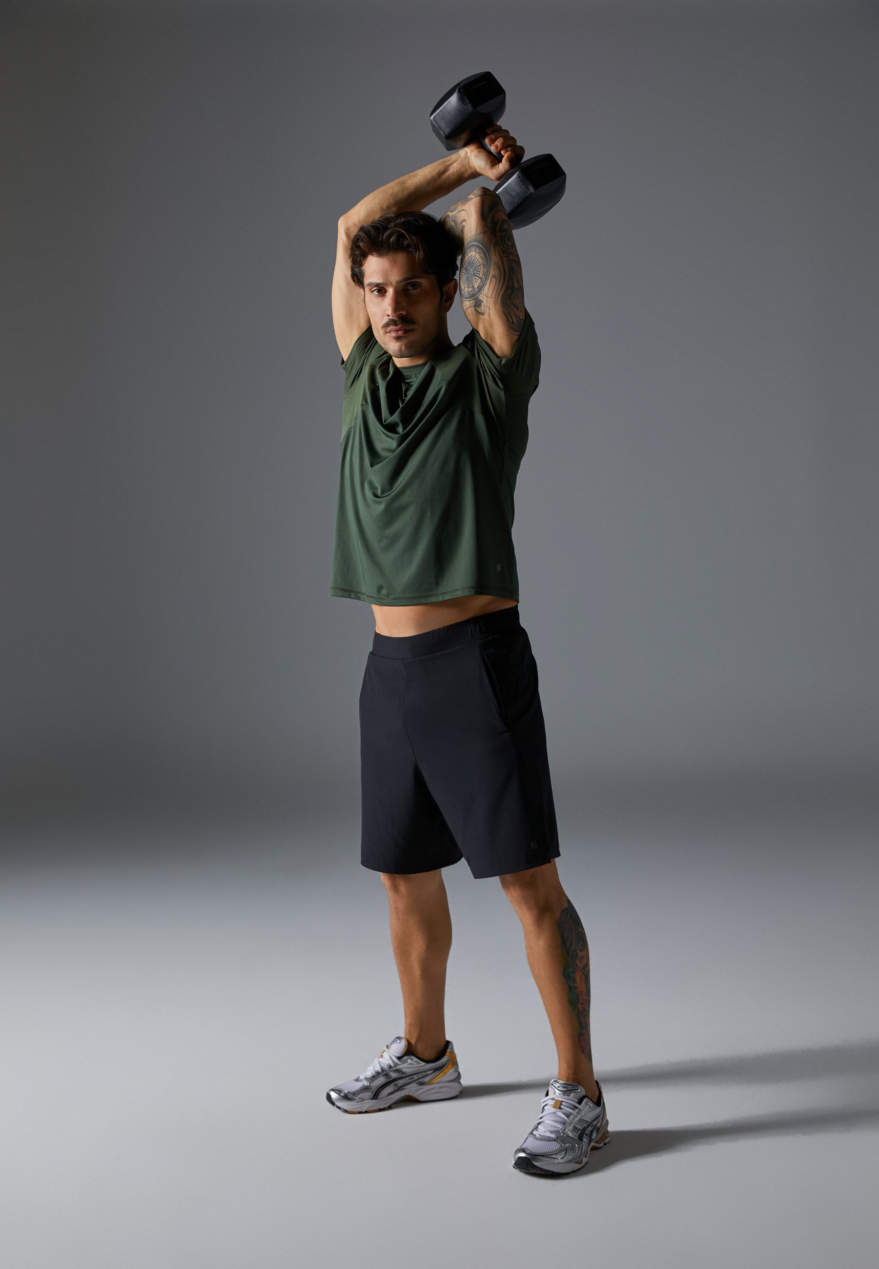 Maglietta a maniche corte Pier One Sport ad asciugatura rapida con striscia riflettente - Maglietta sportiva - verde scuro