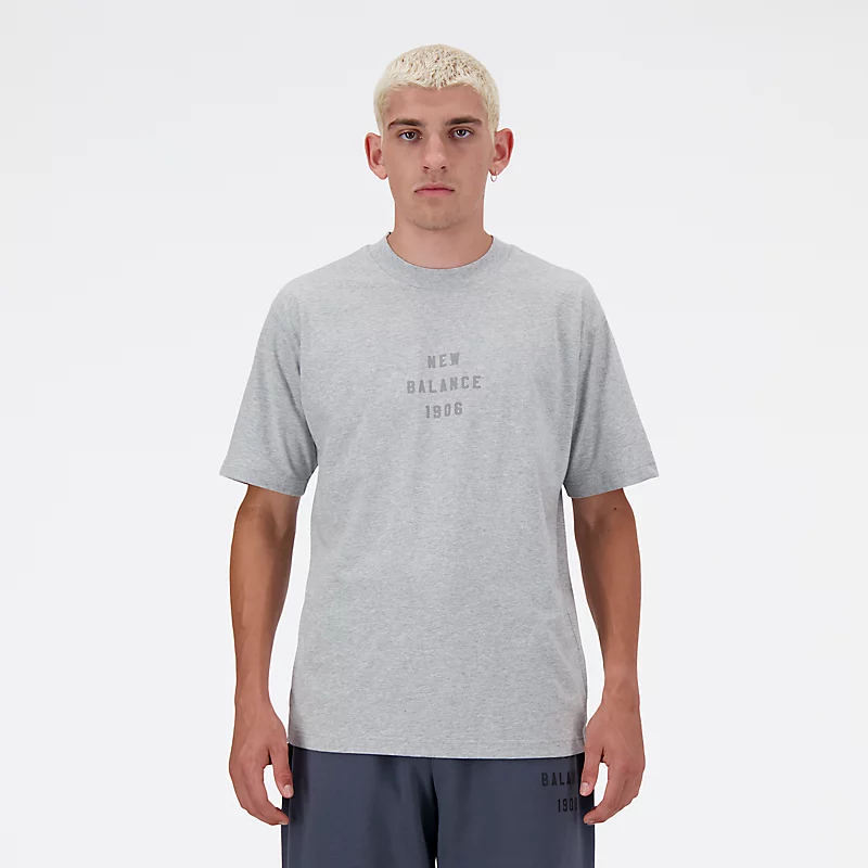 Herren T-Shirt mit ikonischem College-Grafikmuster – Sportgrau