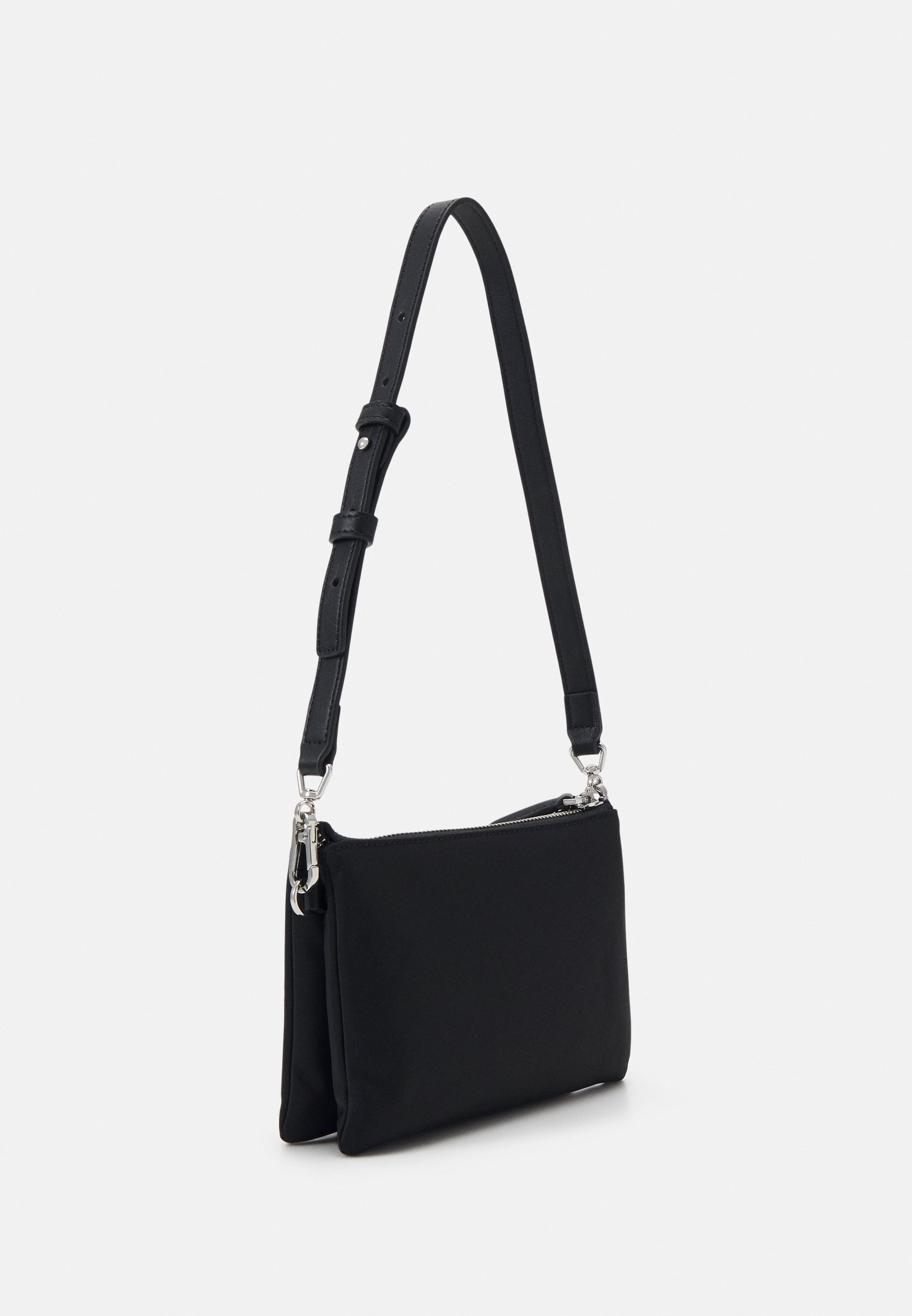 Pochette KARL LAGERFELD - noire