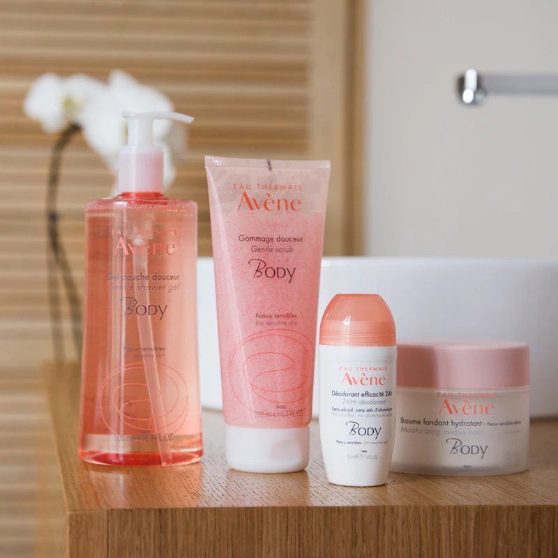 Avène Body Gentle Scrub čistilni piling za občutljivo kožo