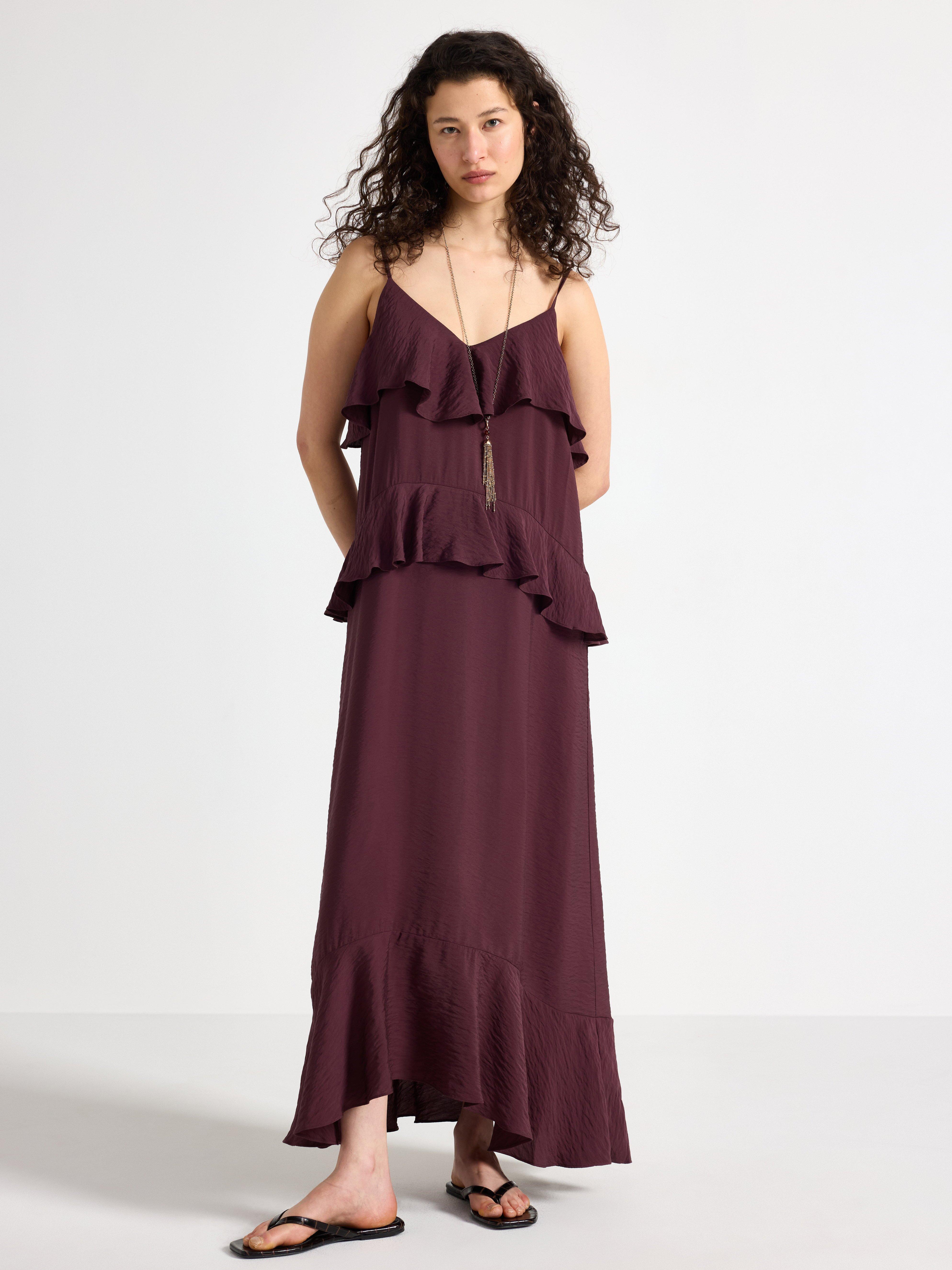 Vestido longo sem mangas vermelho escuro