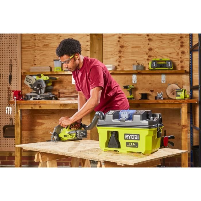 Aspiradora de taller RYOBI ONE+ de 18 V - 11,8 kPa - Depósito de polvo de 11 L - Con accesorios y adaptador para herramientas ONE+ - RV1811