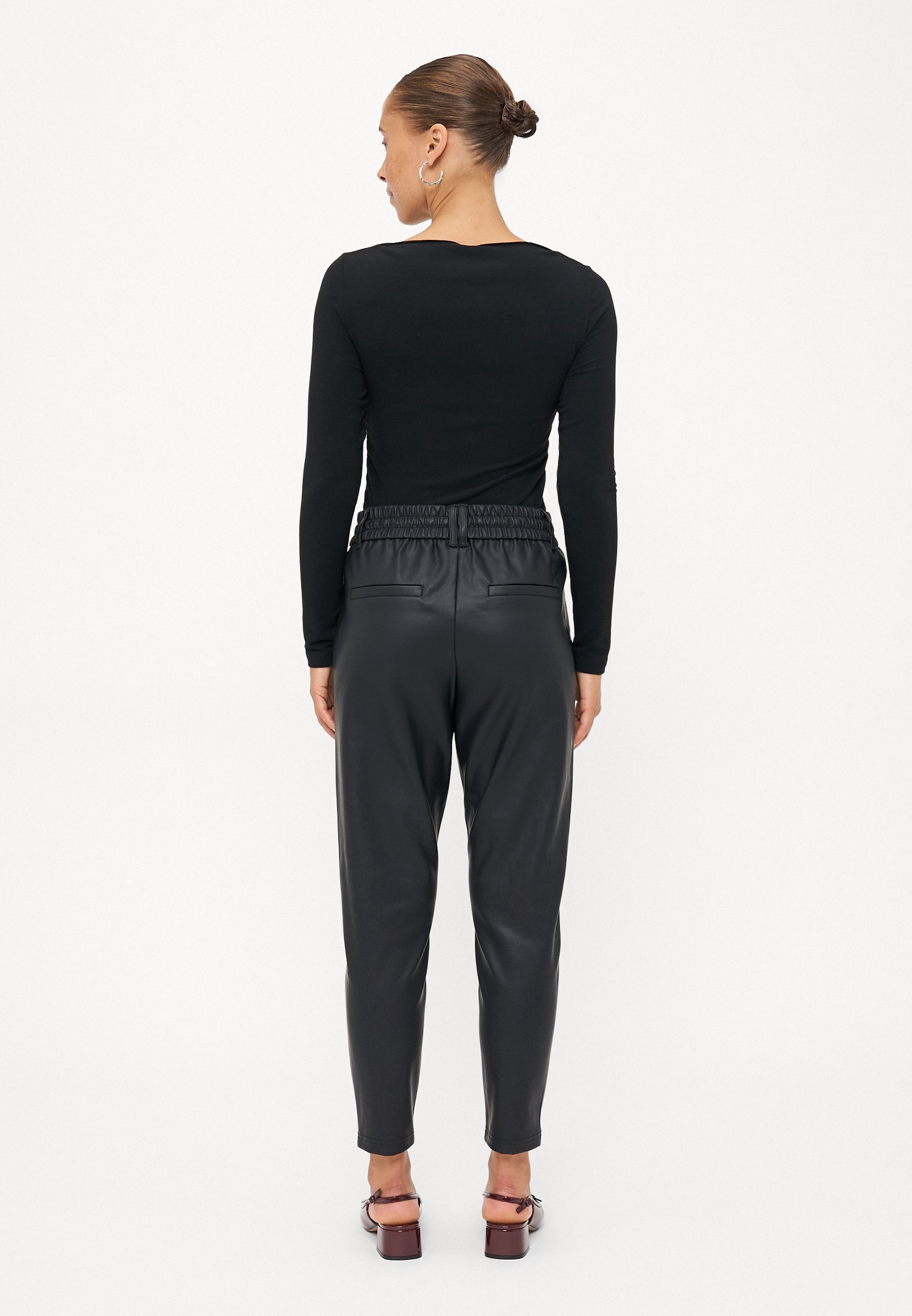 ONLY Petite ONLPOPTRASH LIFE EASY - Broek - zwart